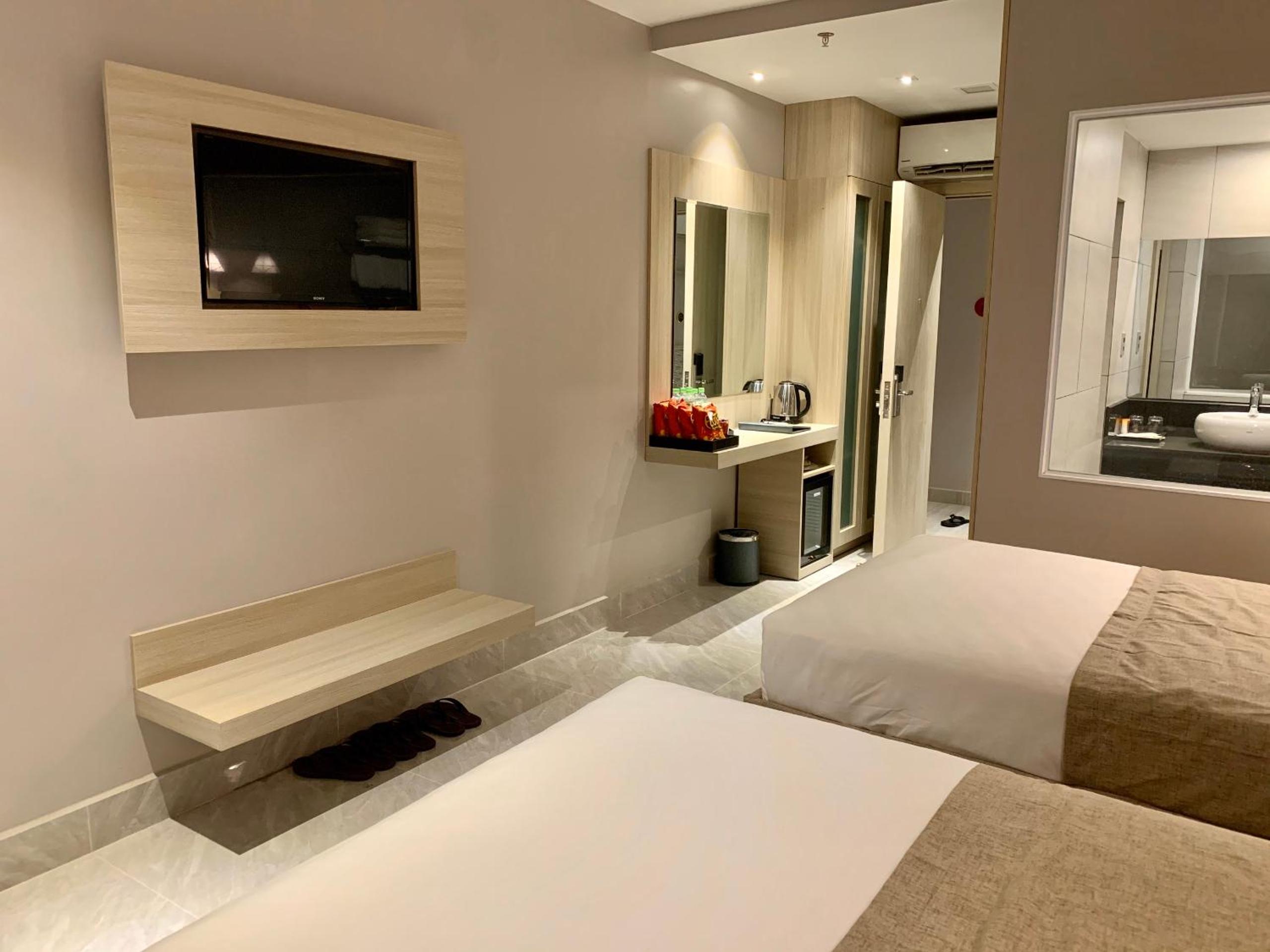 Superior Twin Room - Photo 1