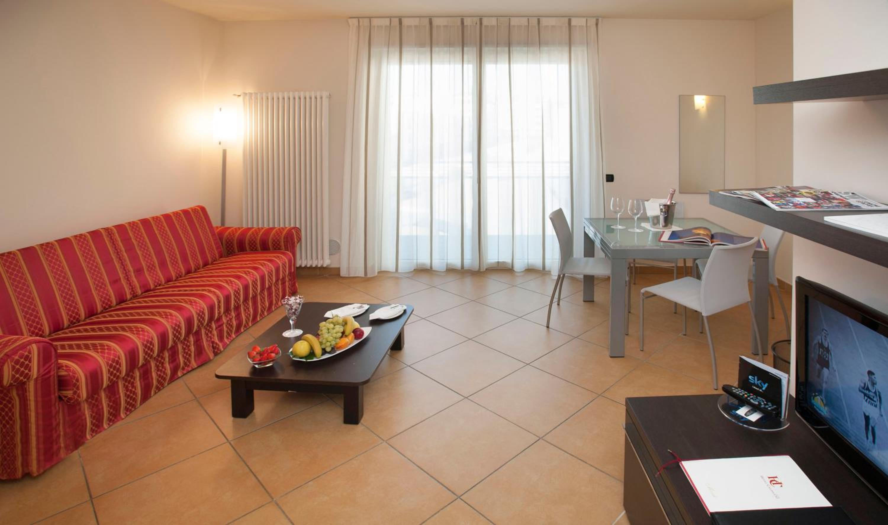 One-Bedroom Apartment with Balcony