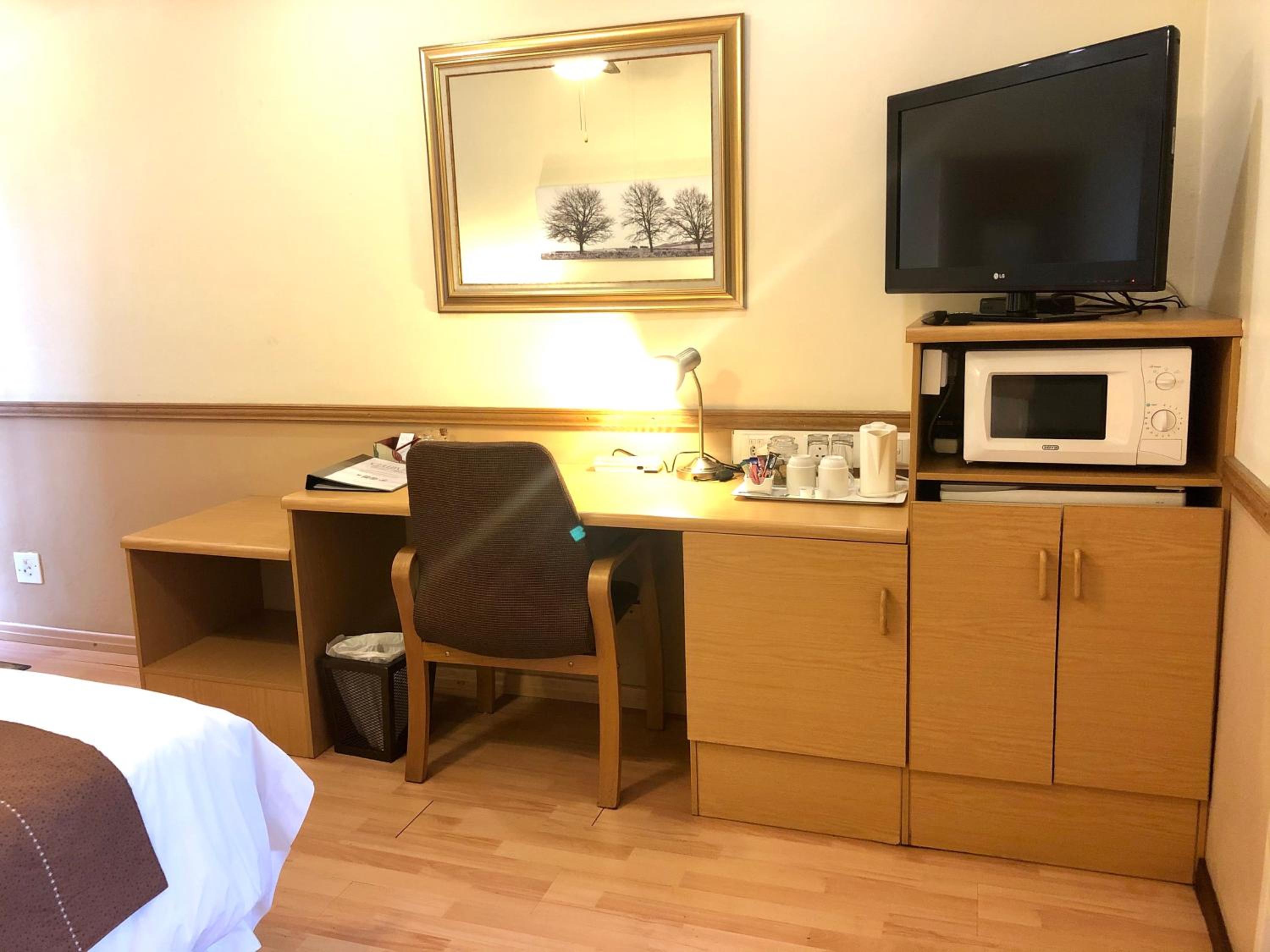 Standard Double Room - Photo 7