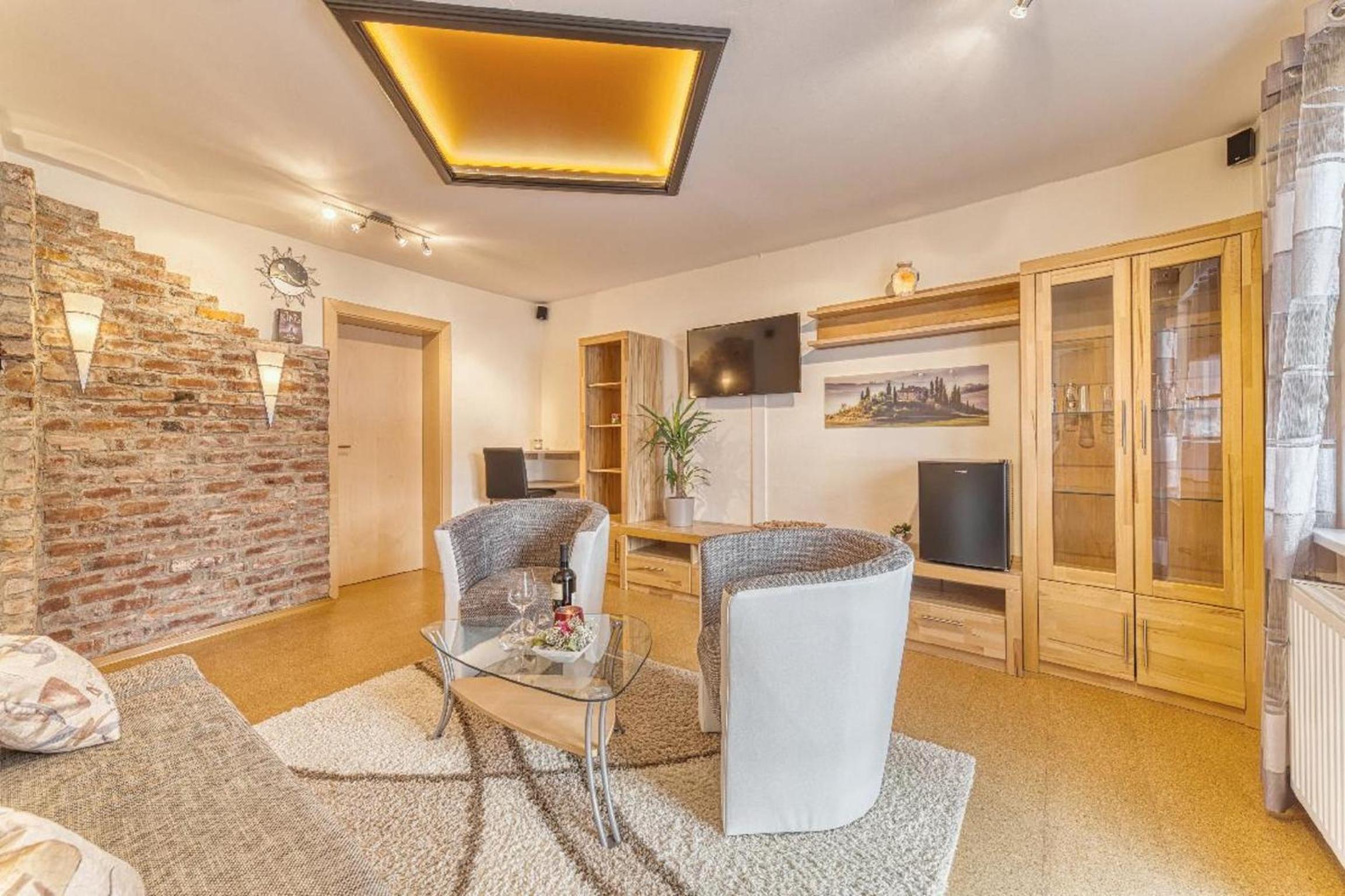 One-Bedroom Apartment with Garden View photo 3