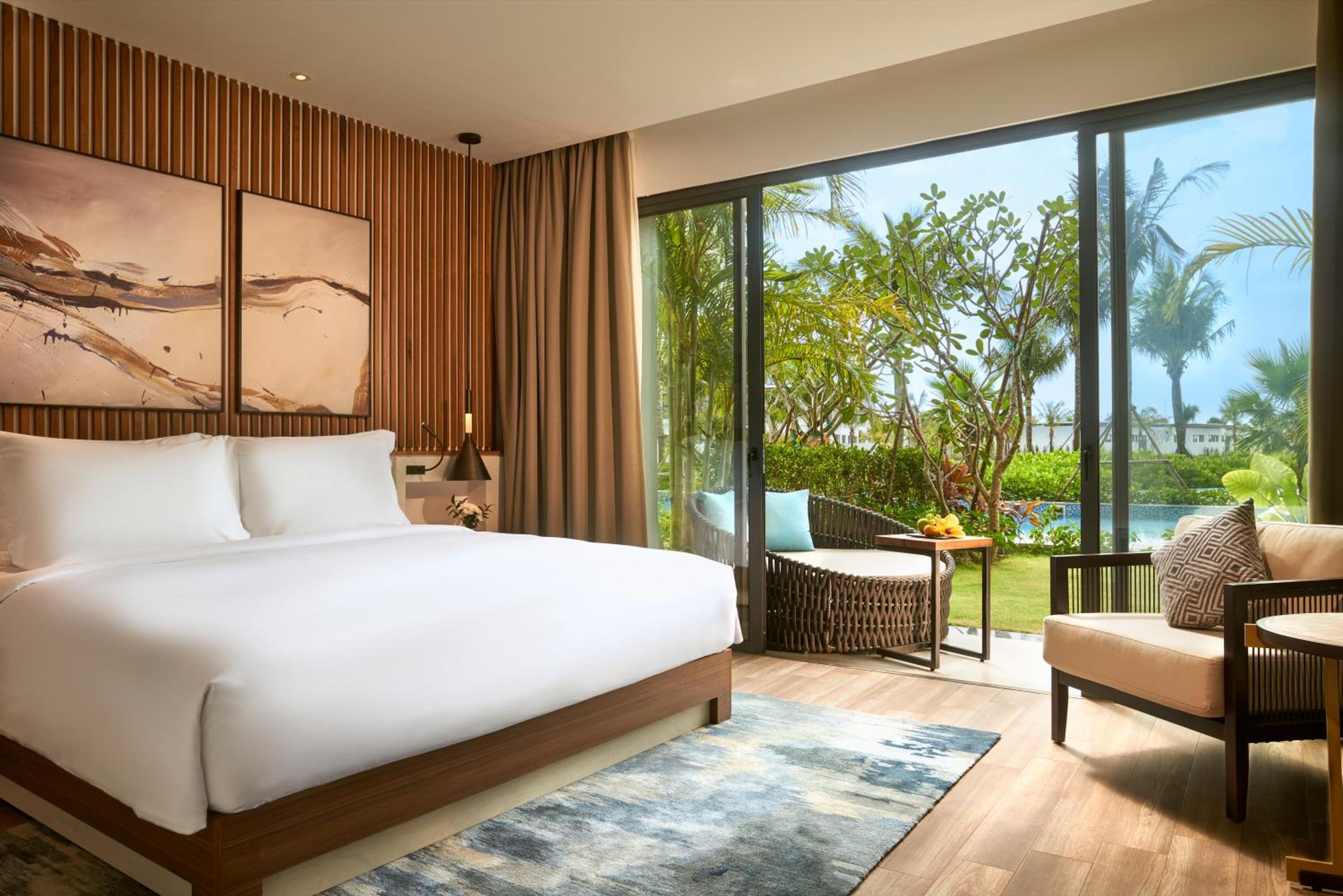 Studio King Room with Balcony and Pool Access  - Photo 3