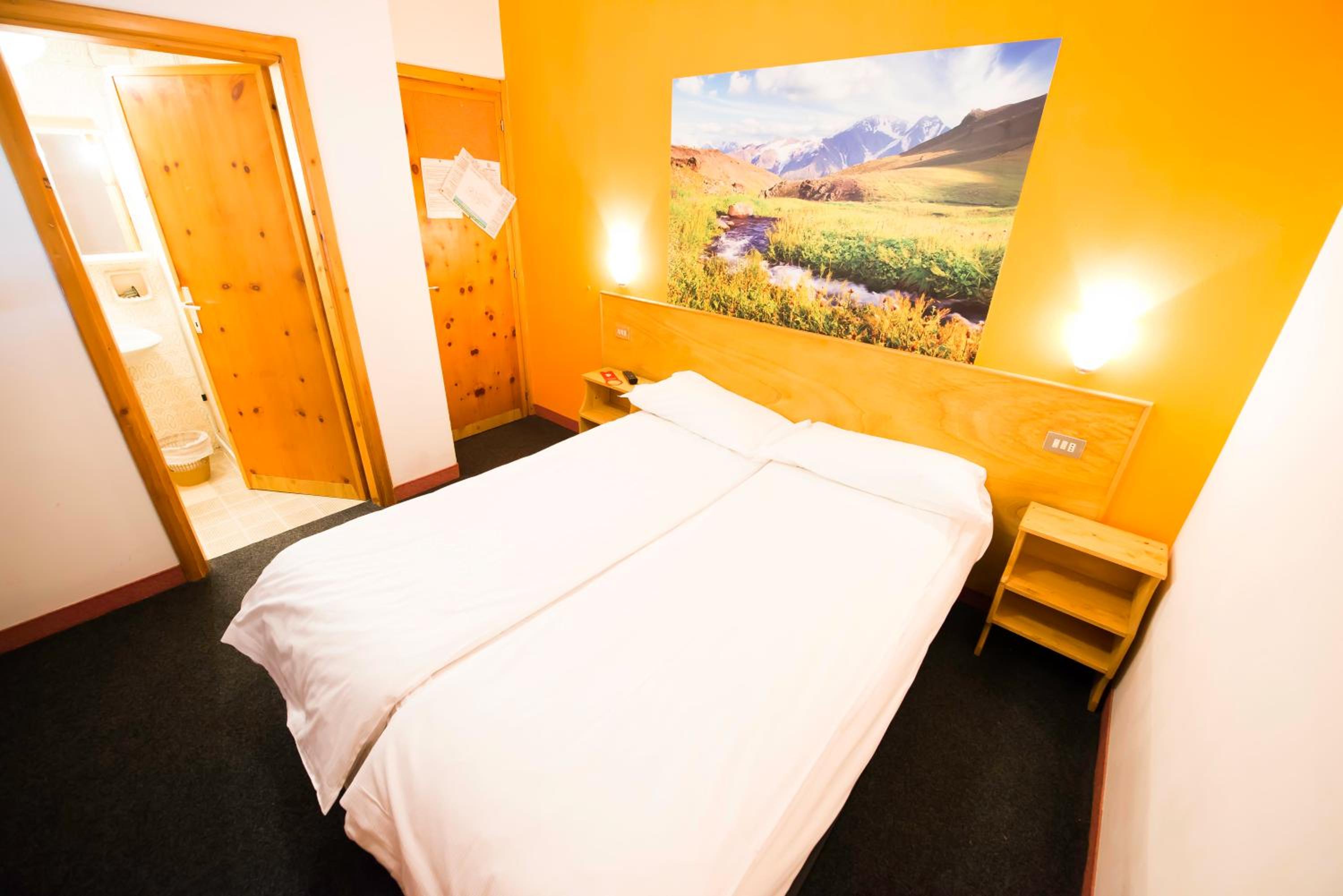 Economy Double or Twin Room photo 2
