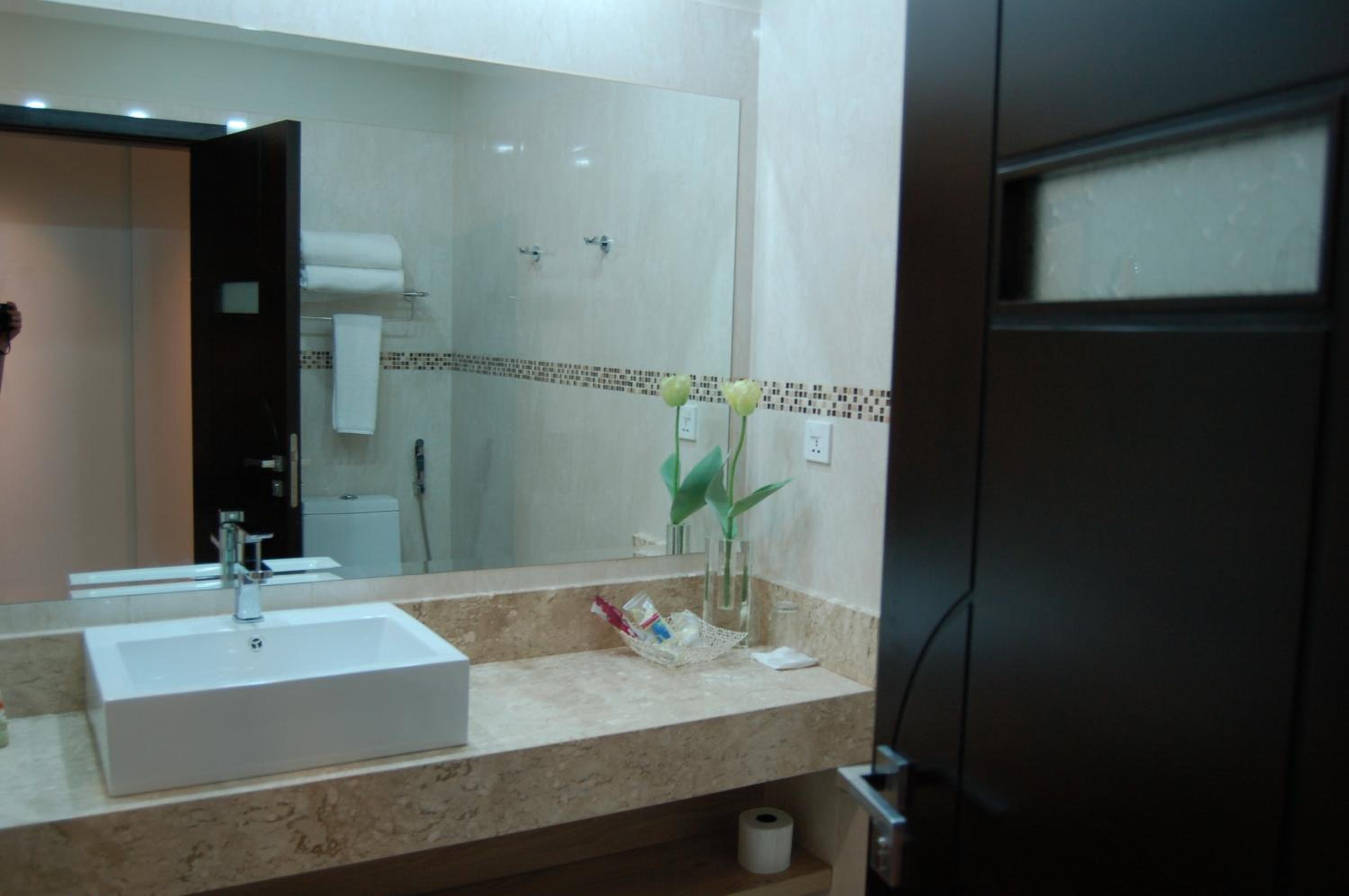 Premium Twin Room photo 2