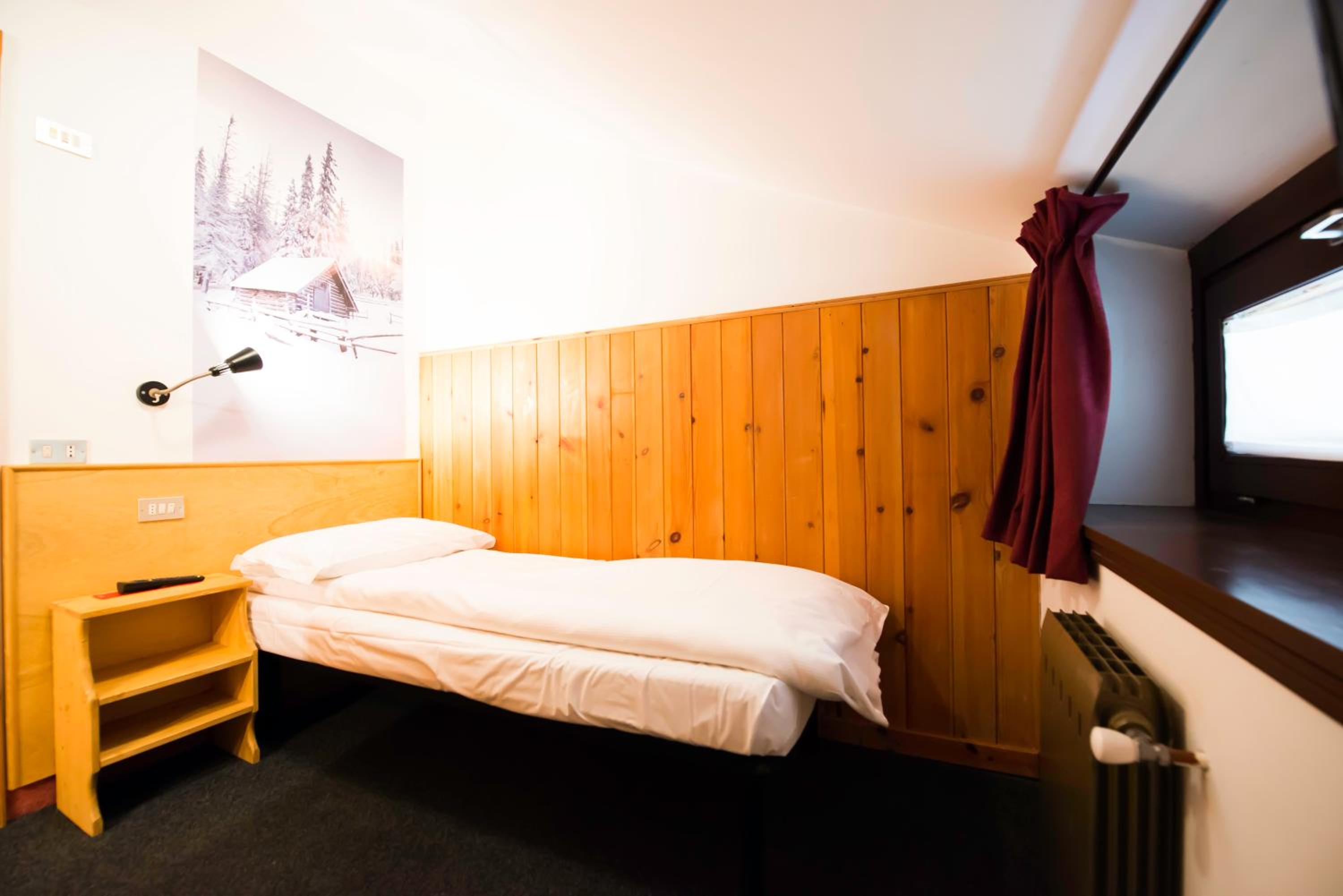 Budget Single Room photo 3