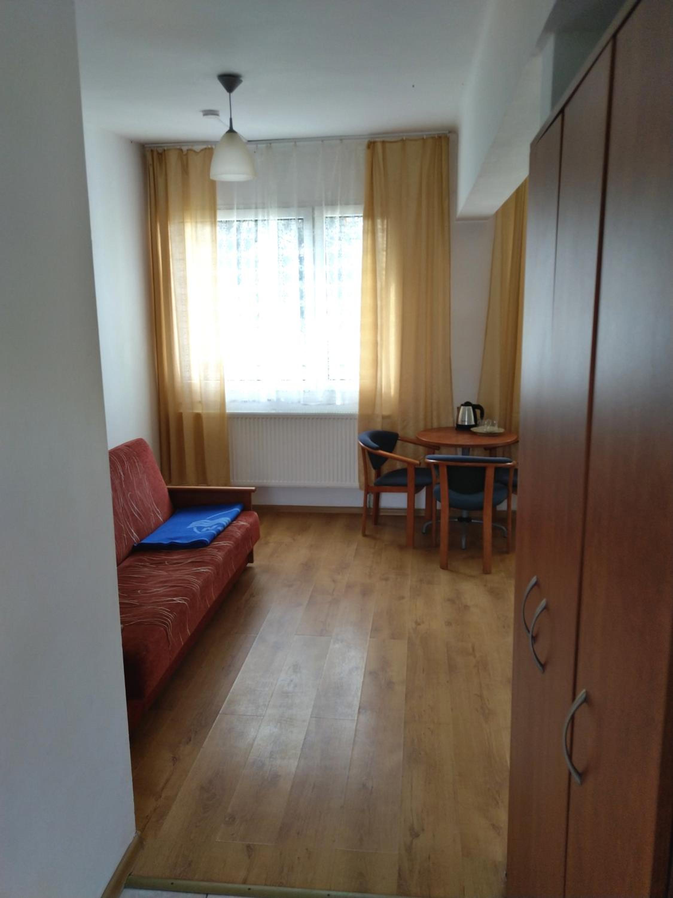 Economy Triple Room - Photo 2