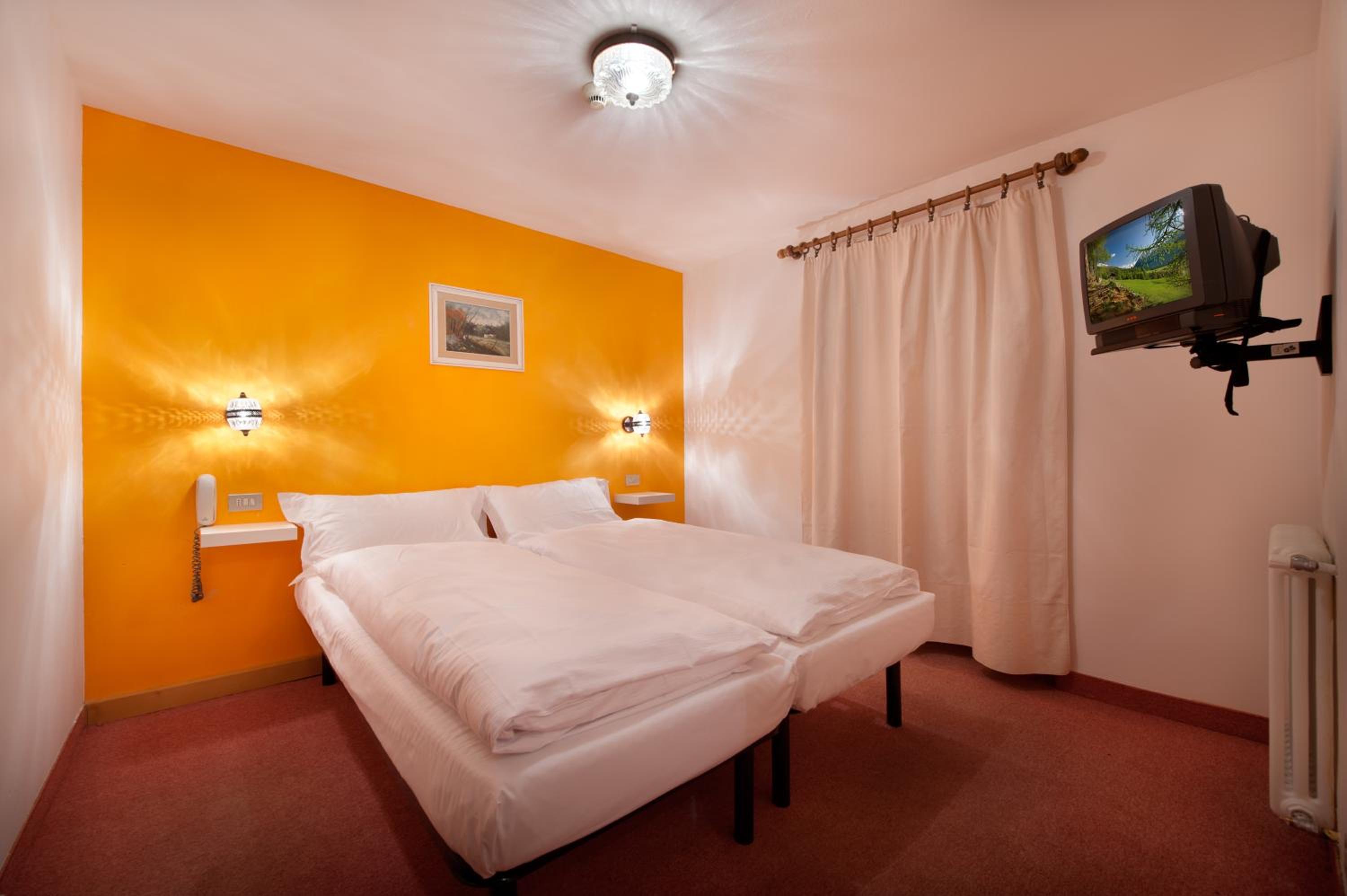 Triple Room with Balcony photo 3
