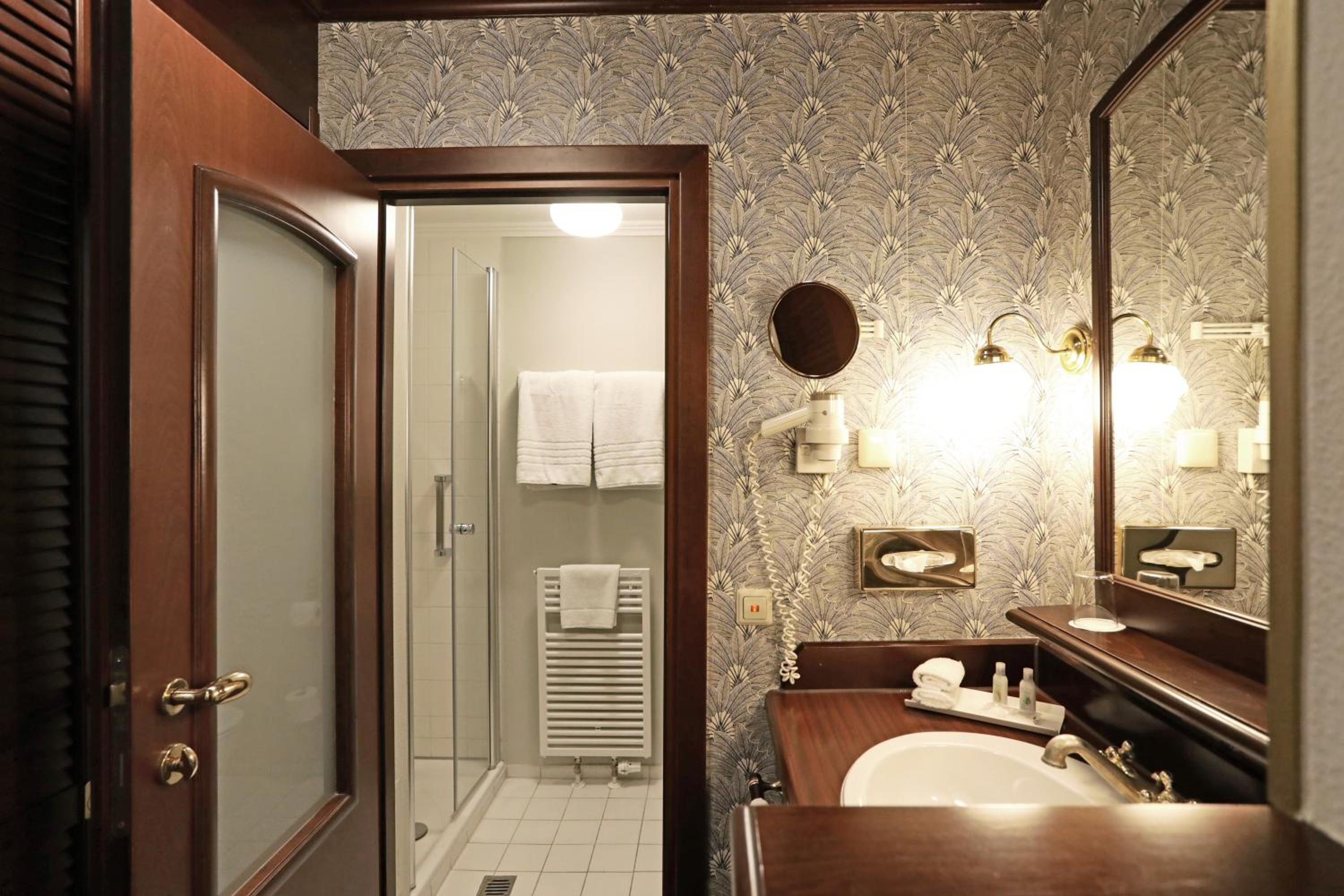 Superior Double Room - Photo 7