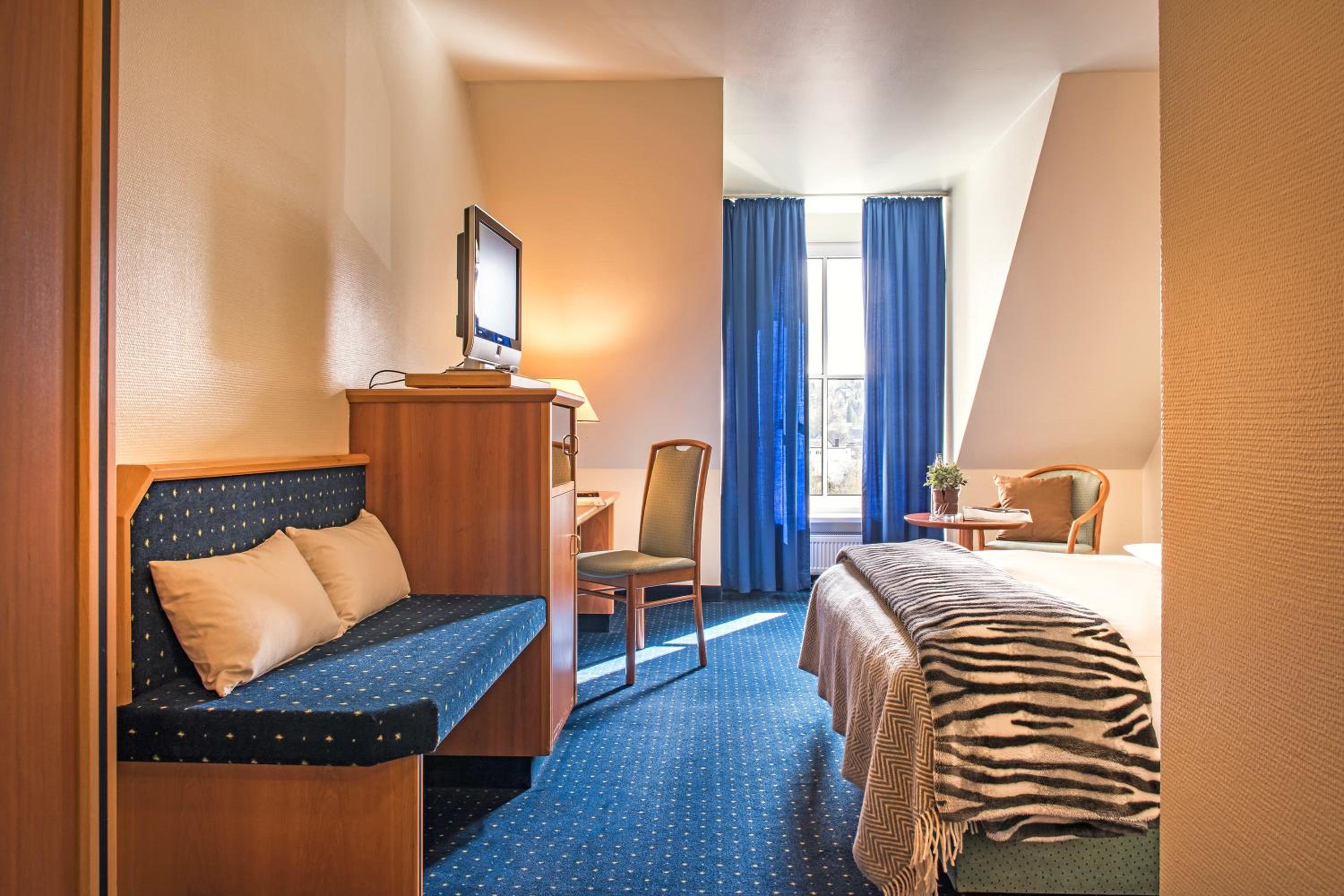 Single Room photo 2