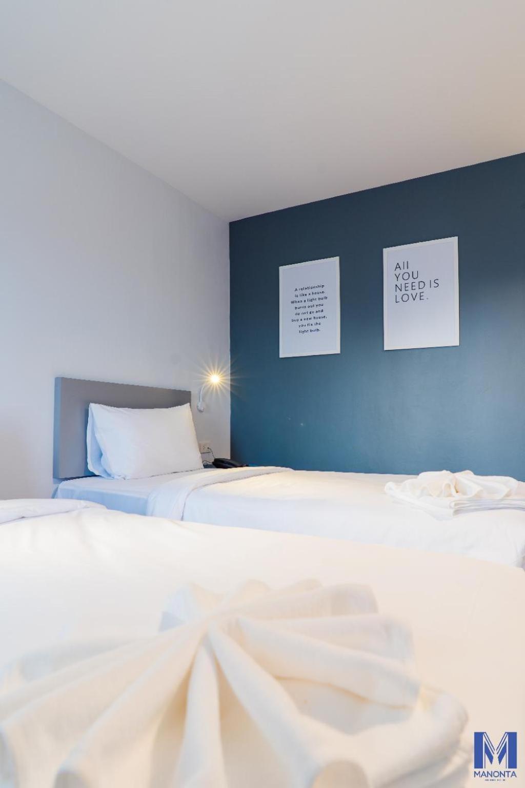 Standard Twin Room - Photo 8
