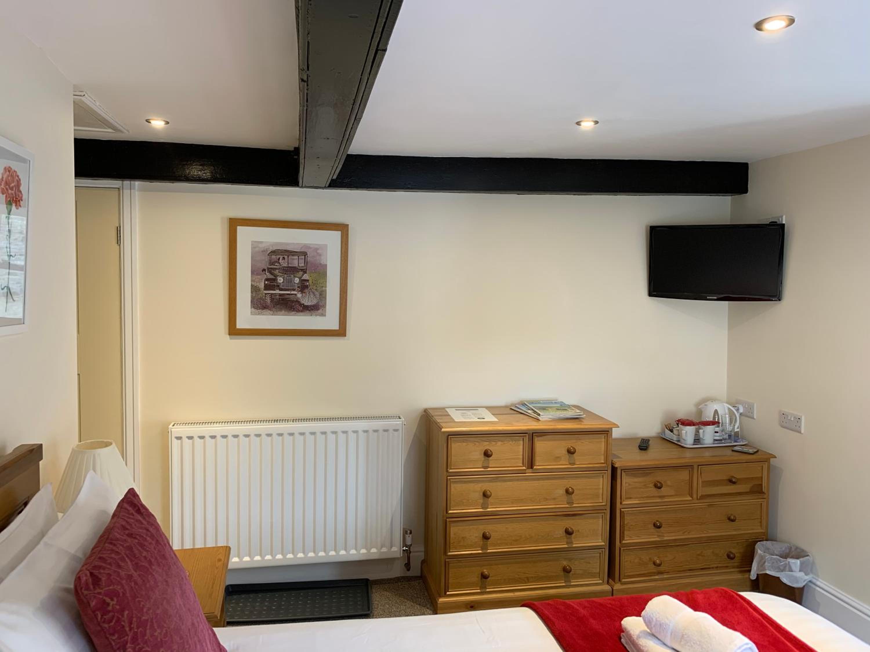 Double Room with Private Bathroom - Photo 6