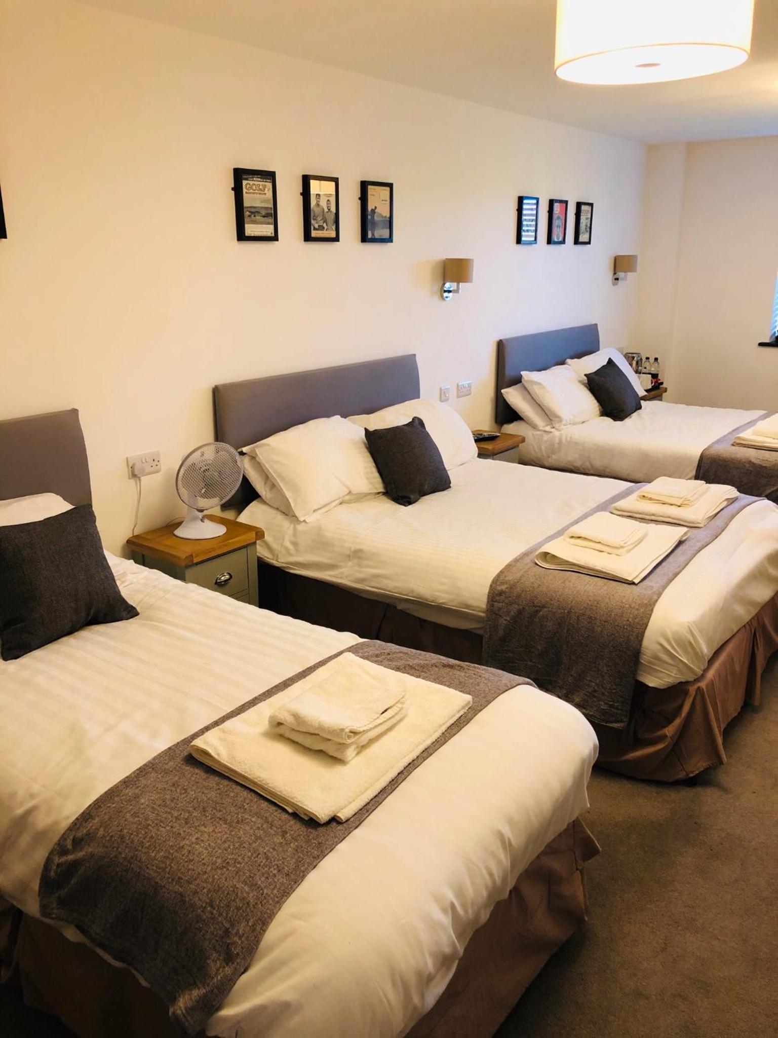 Standard Triple Room photo 3