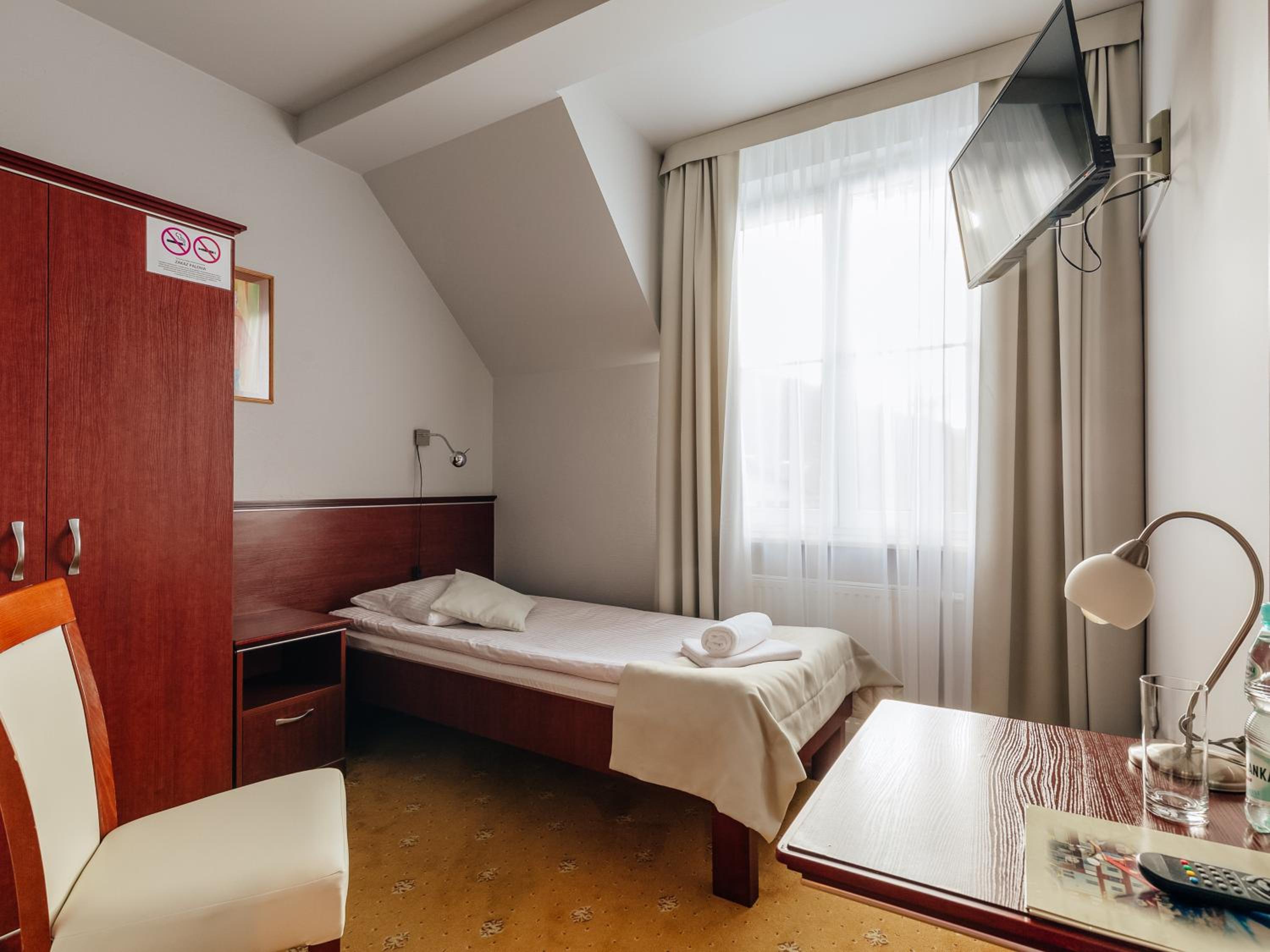 Single Room photo 2
