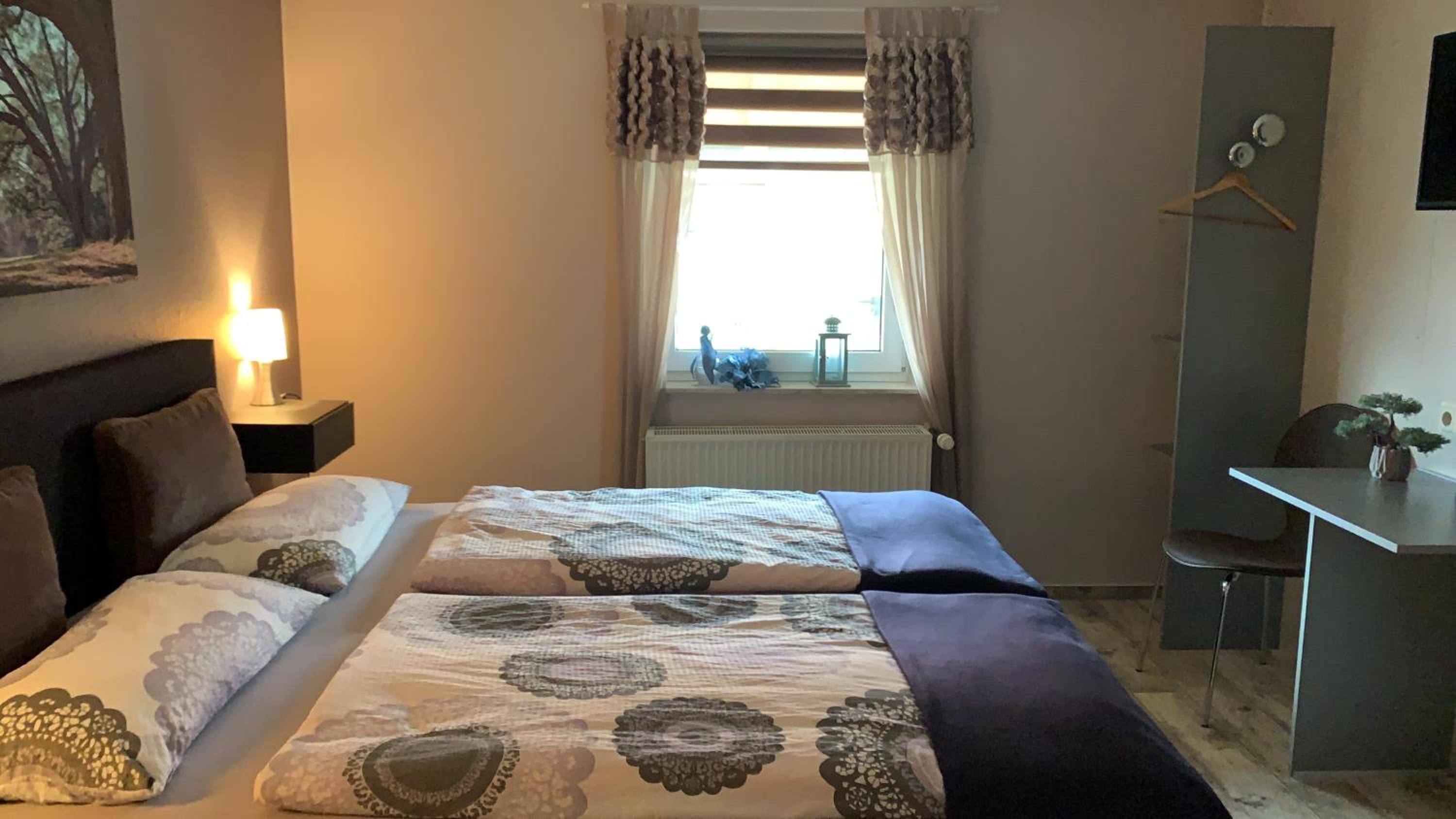 Double Room with Private Bathroom photo 1