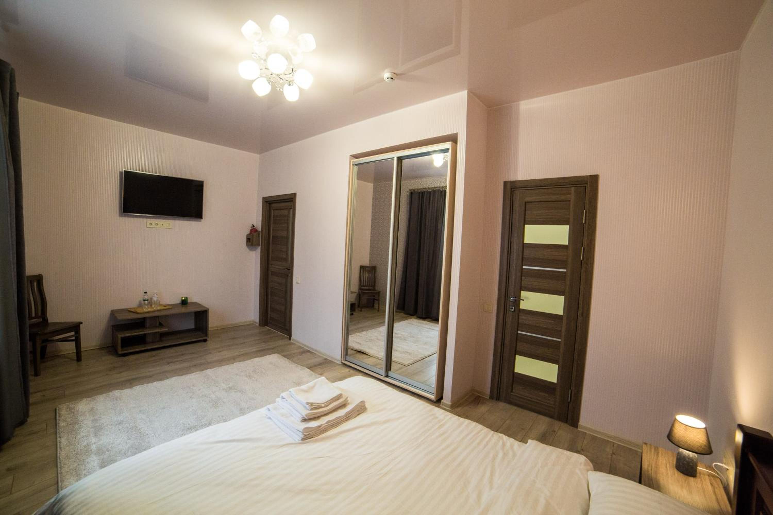 Double Room with Private Bathroom photo 1