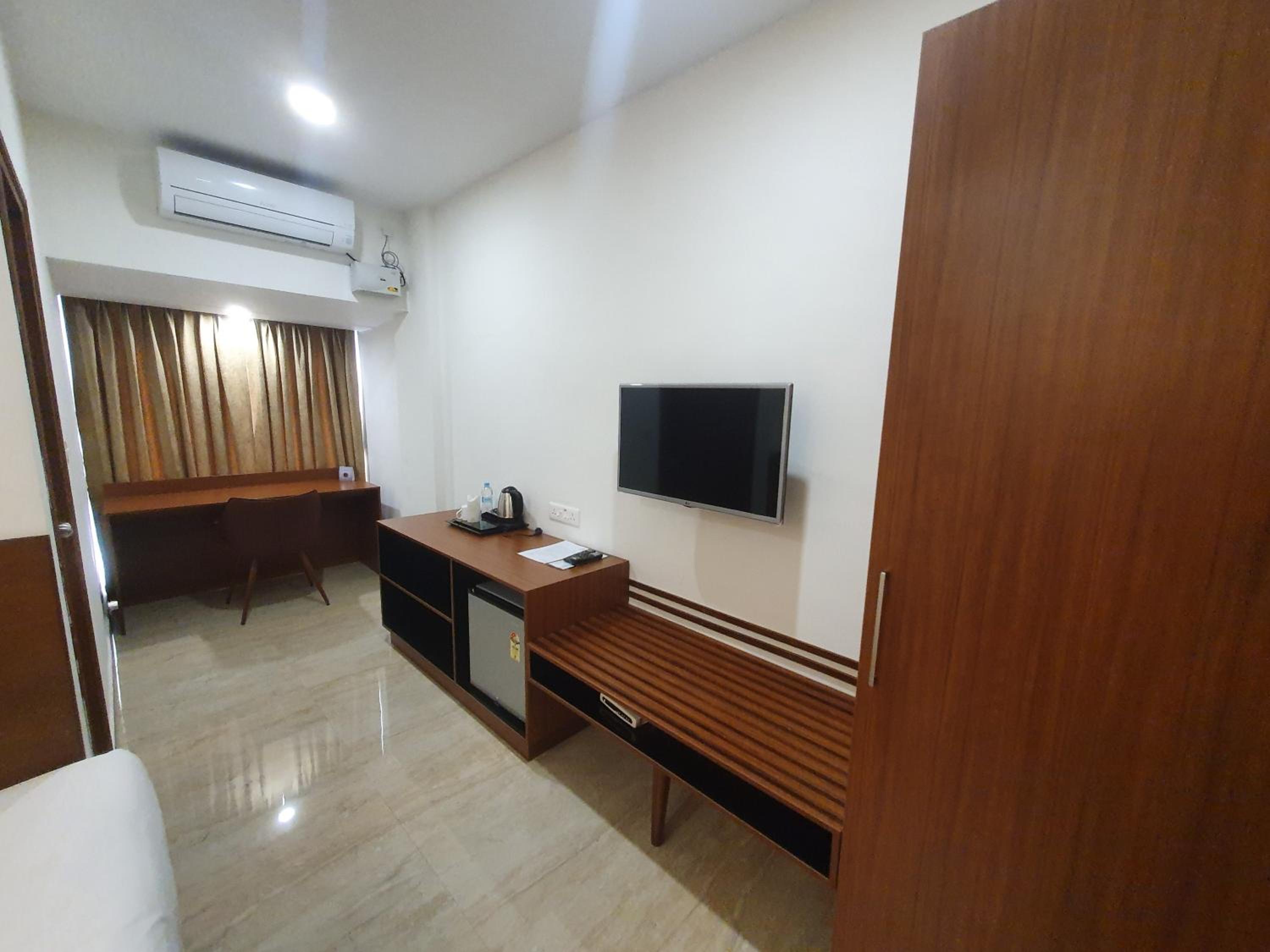 Superior Single Room