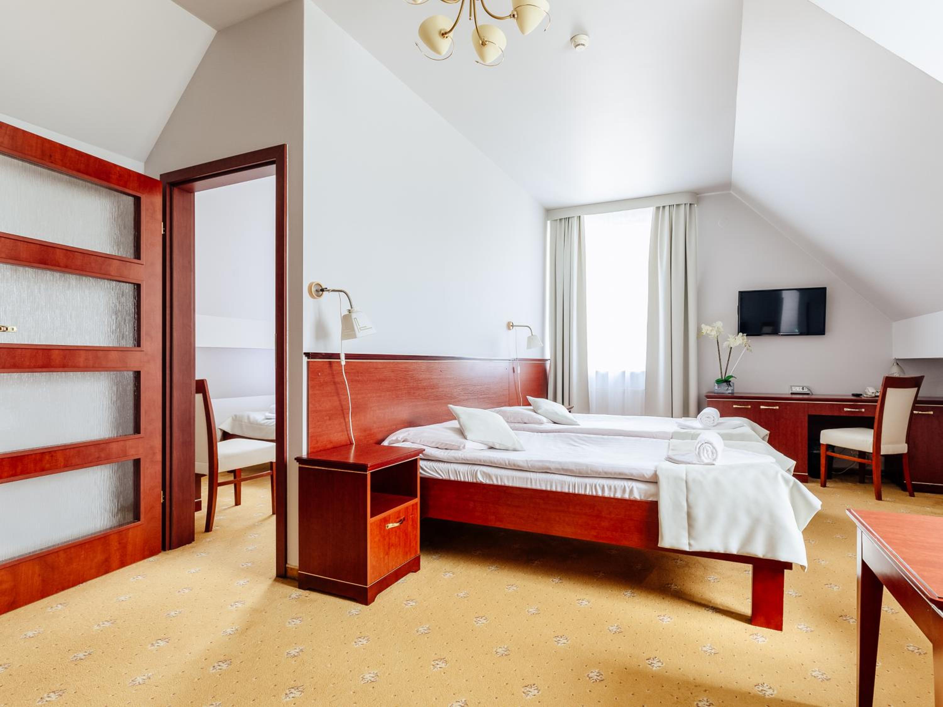 Suite (4 Adults) photo 3