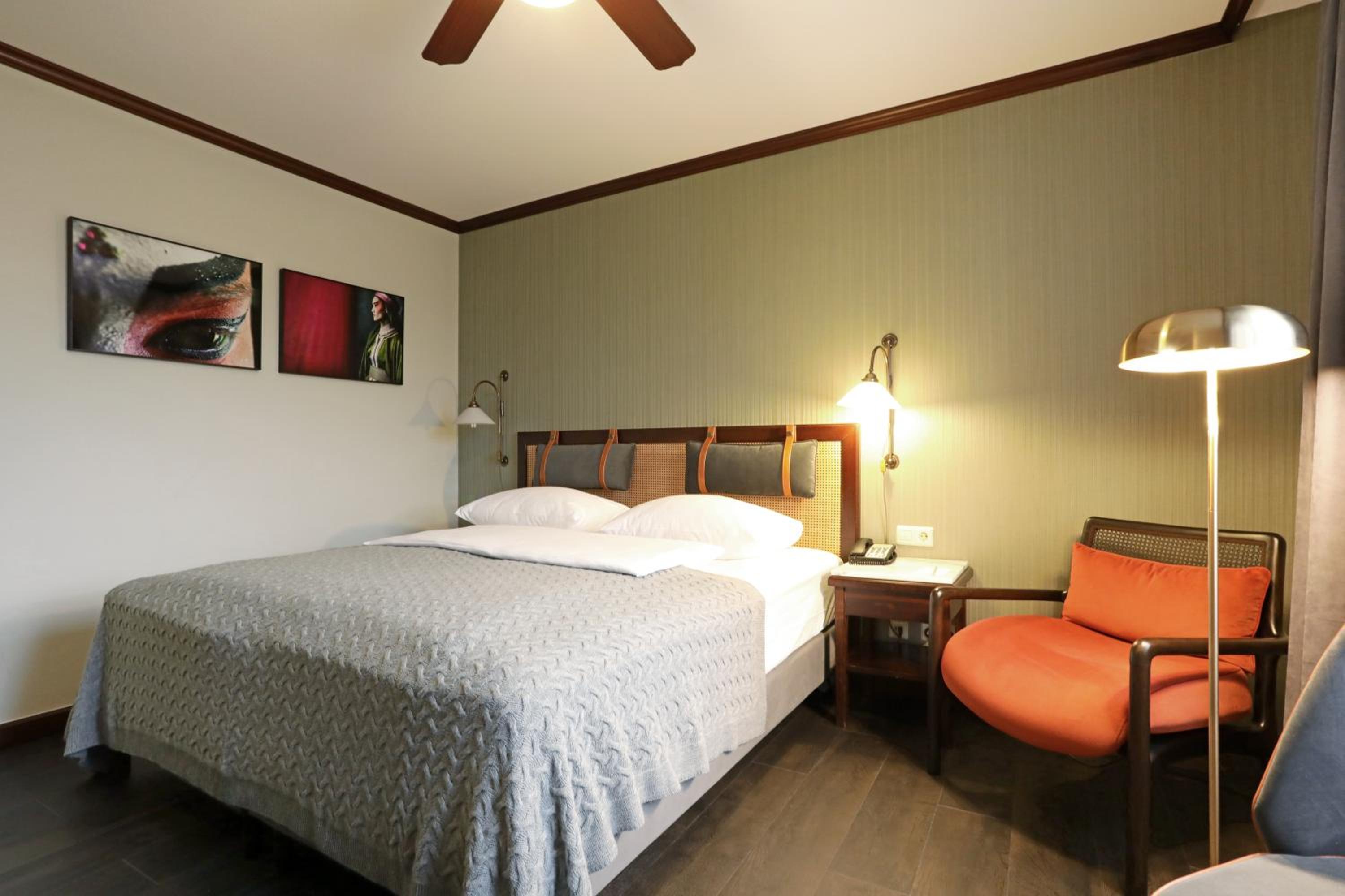 Superior Double Room - Photo 11