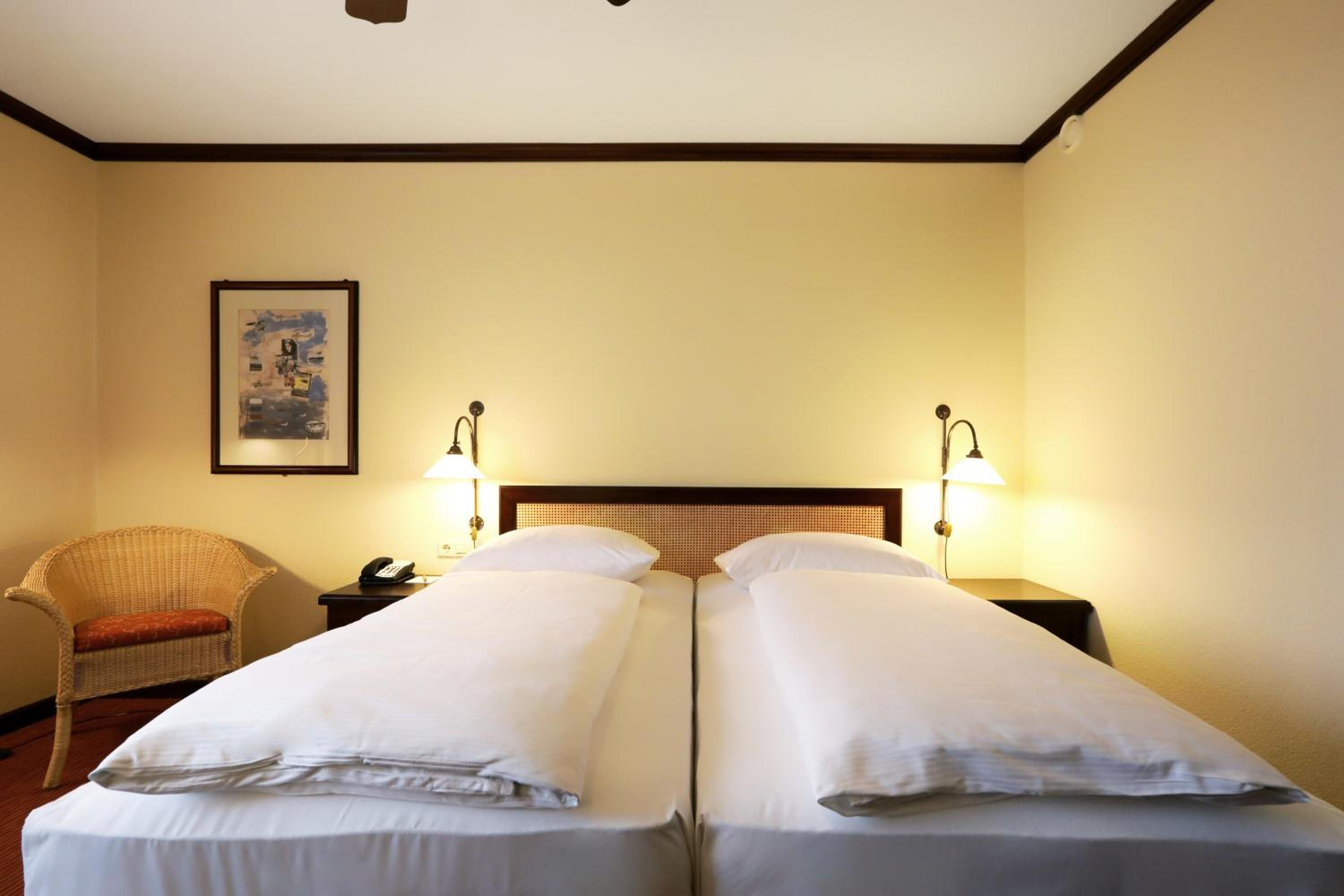 Classic Double Room - Photo 8