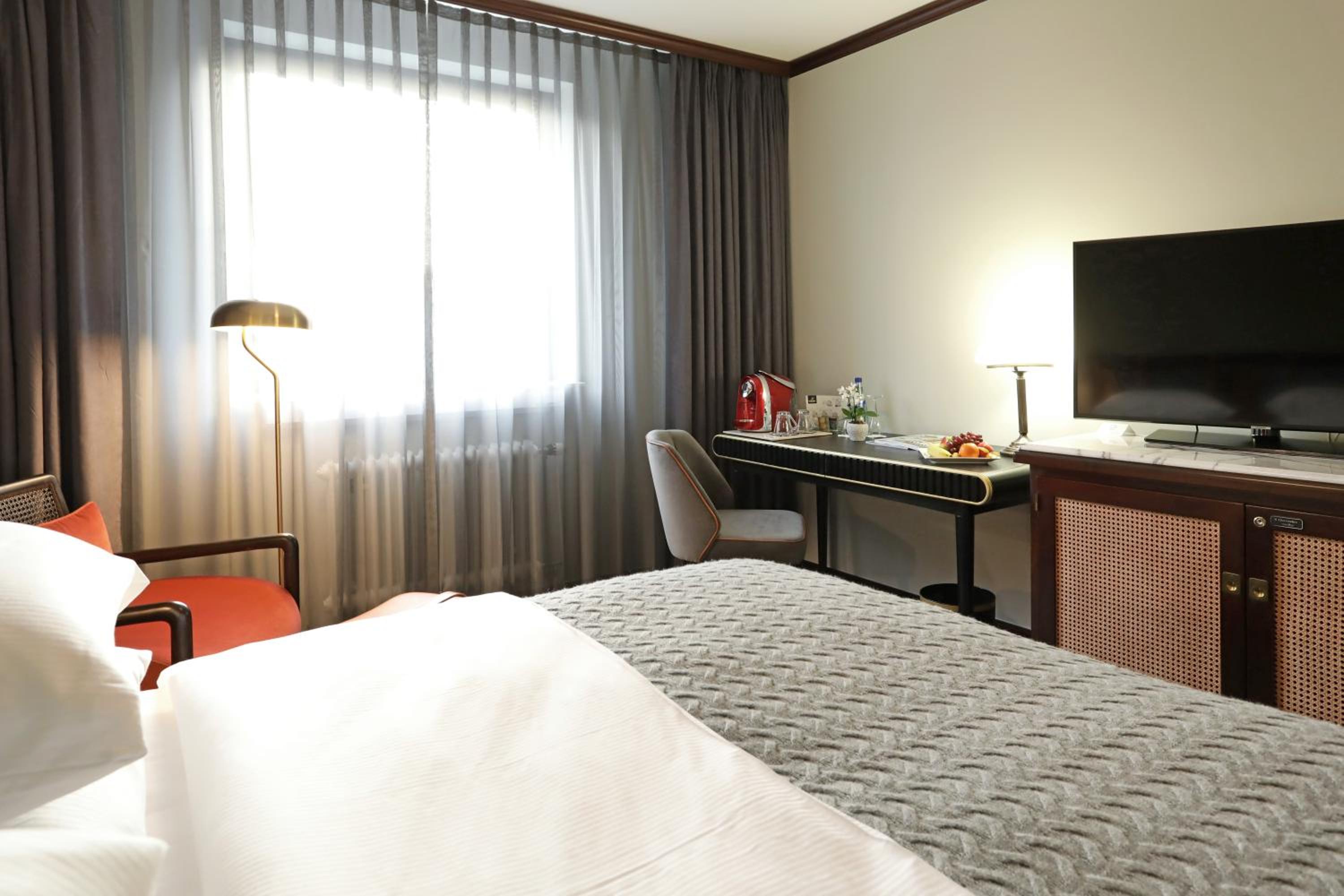 Executive Double Room - Photo 2