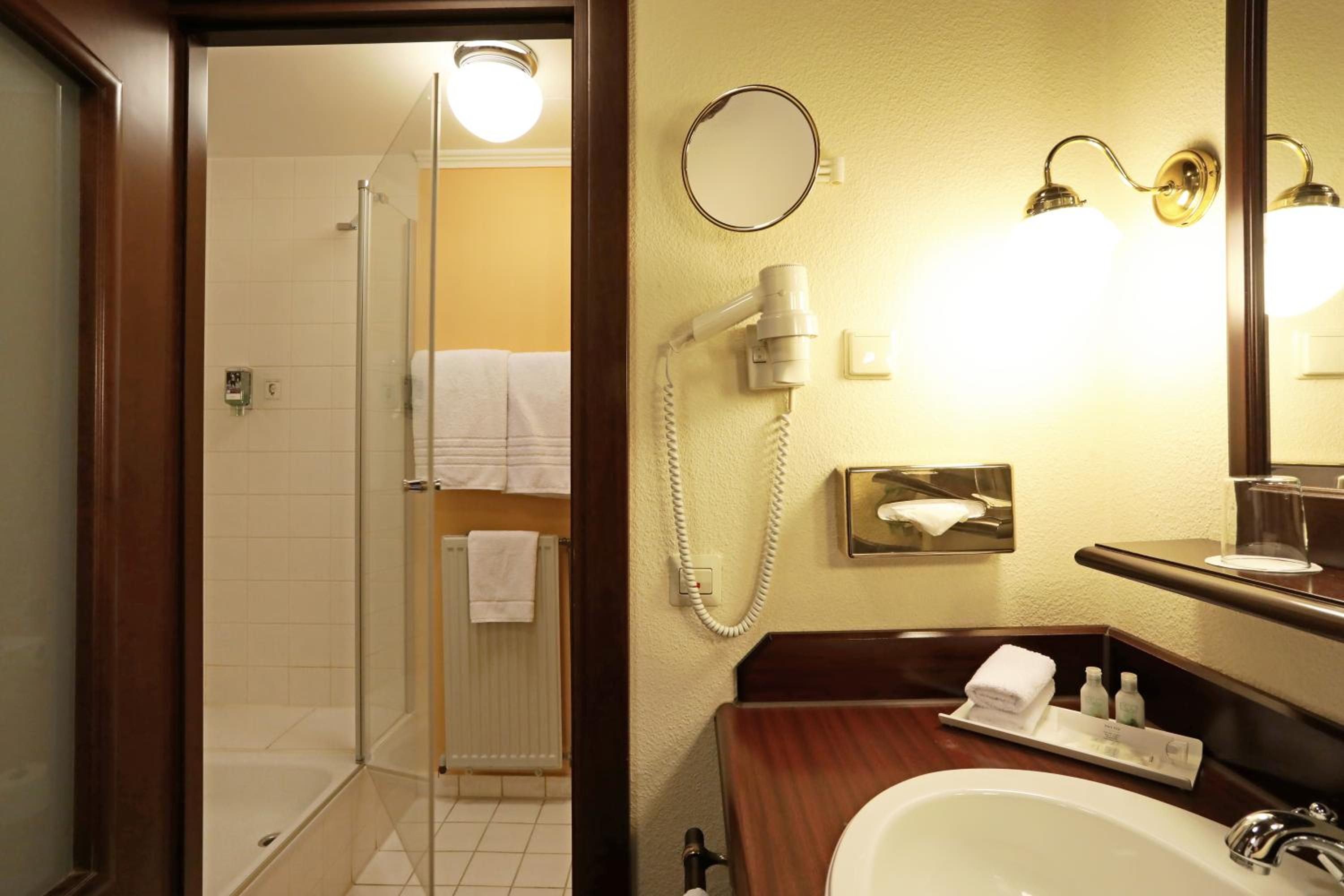Classic Double Room - Photo 7