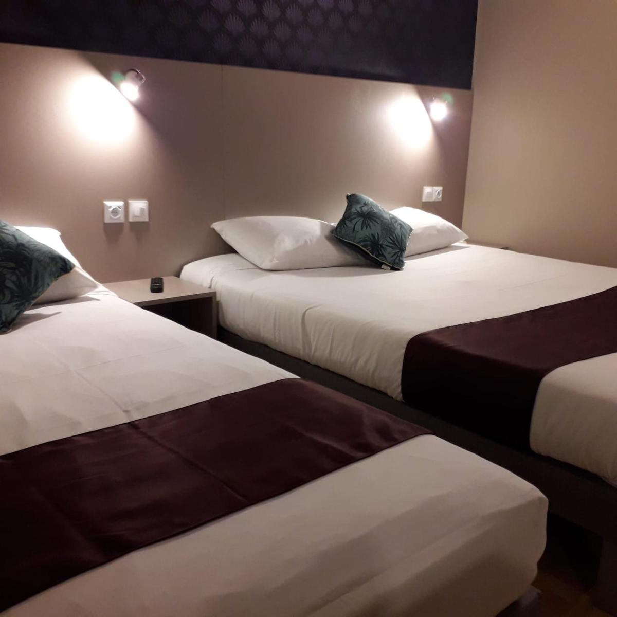 Classic Triple Room - Photo 1