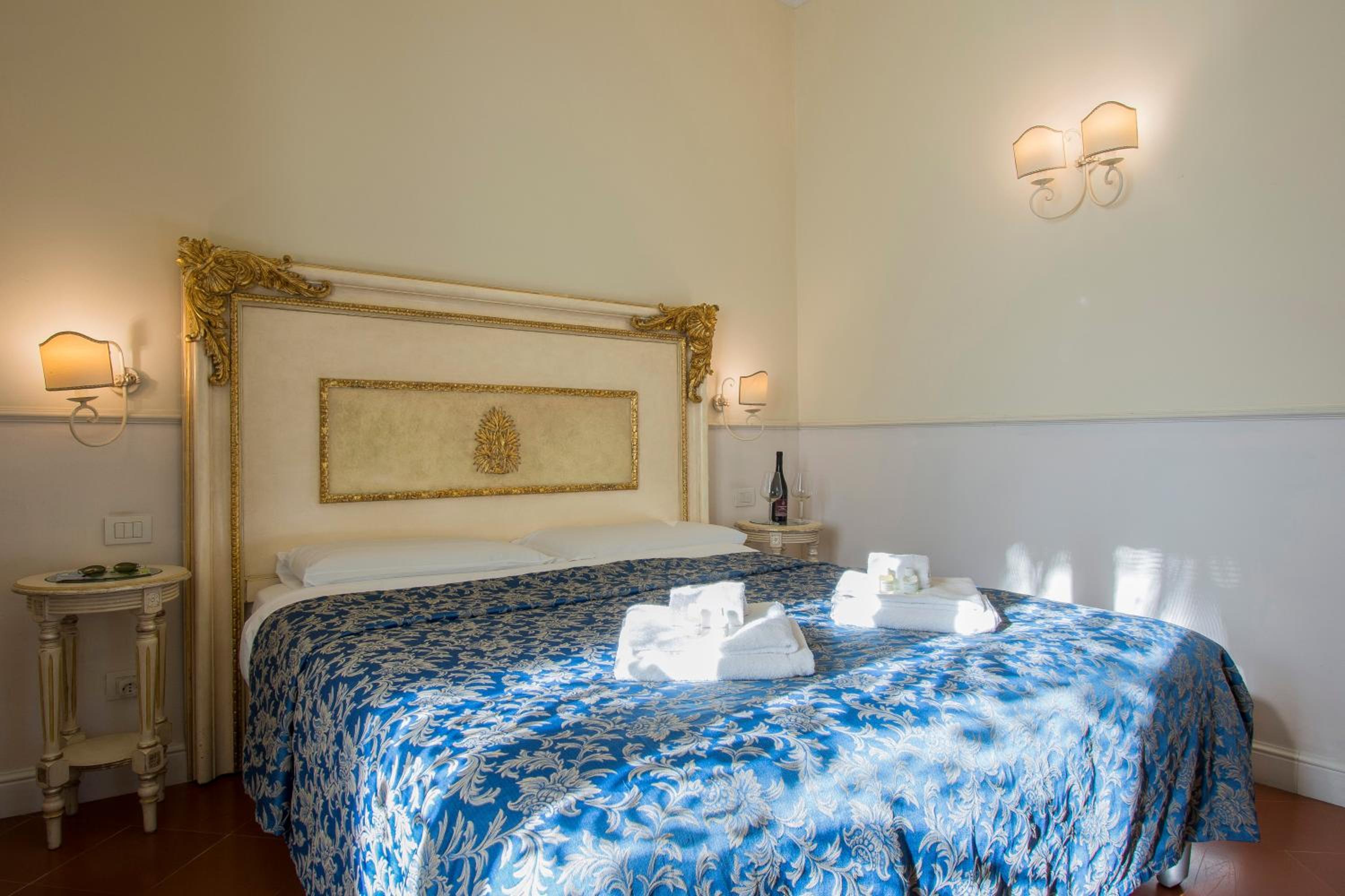 Double or Twin Room with Garden View photo 1