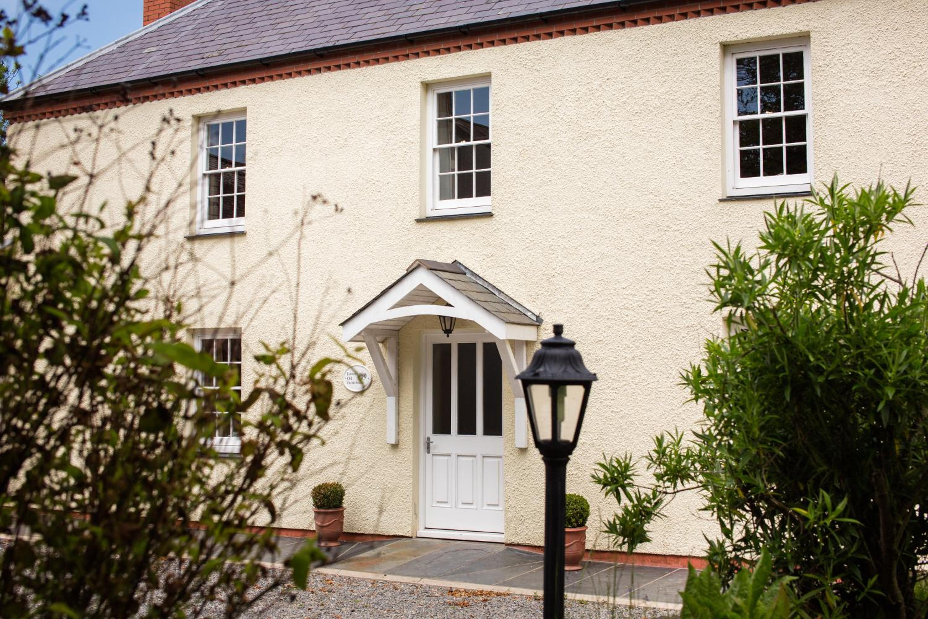 Lower Old Farmhouse photo 2
