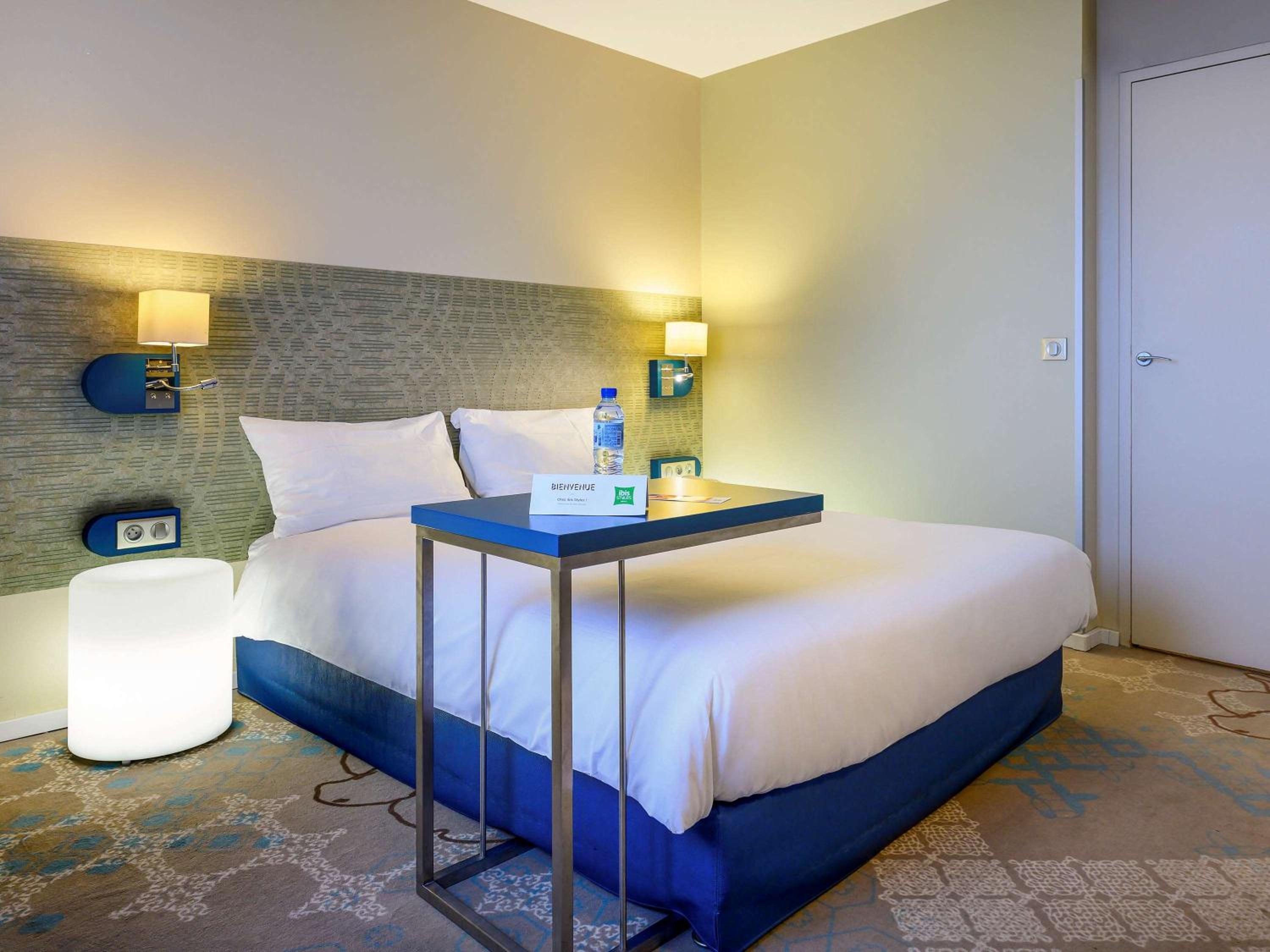 Standard Double Room - Photo 8