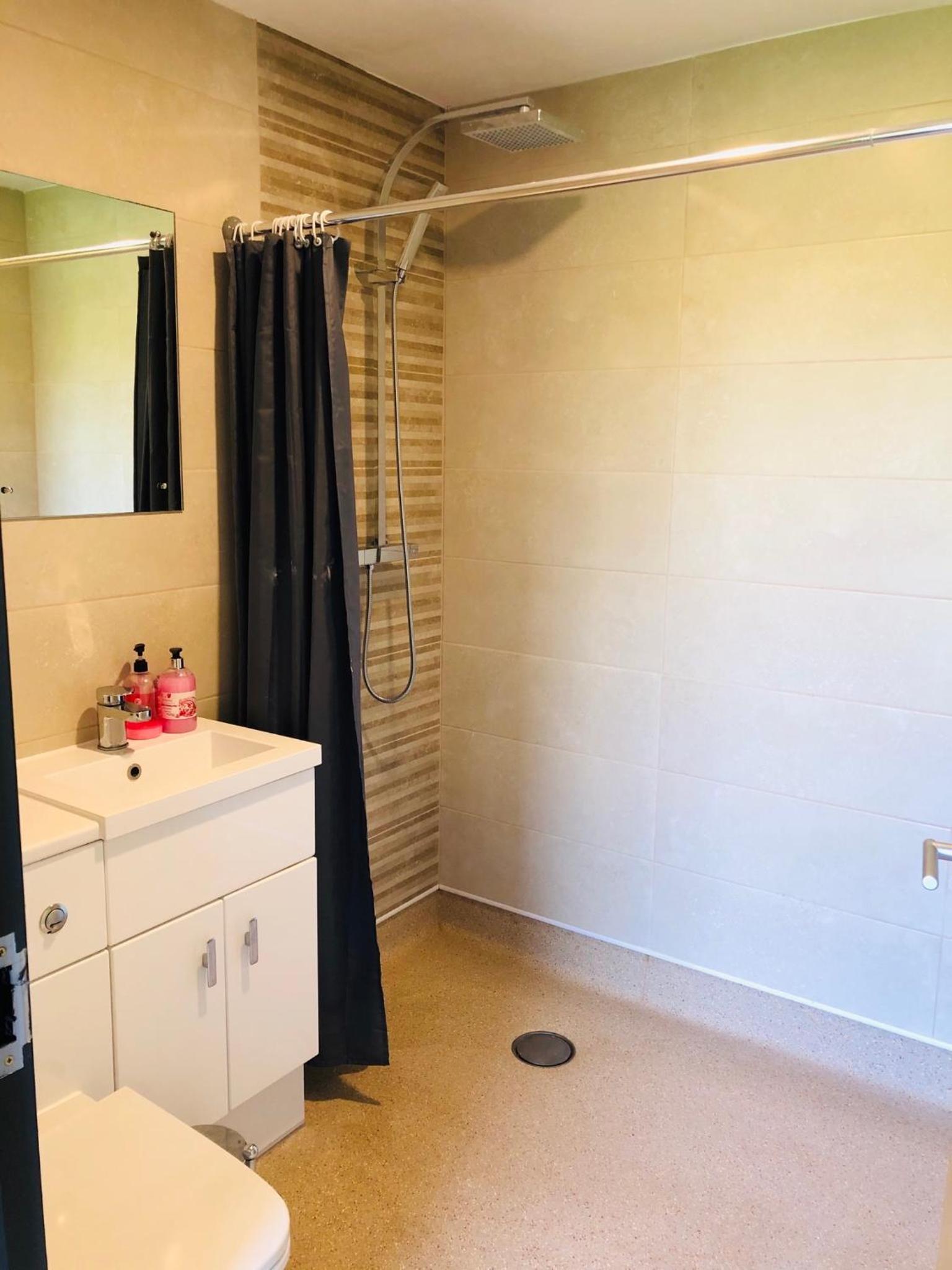 Double or Twin Room - Photo 4