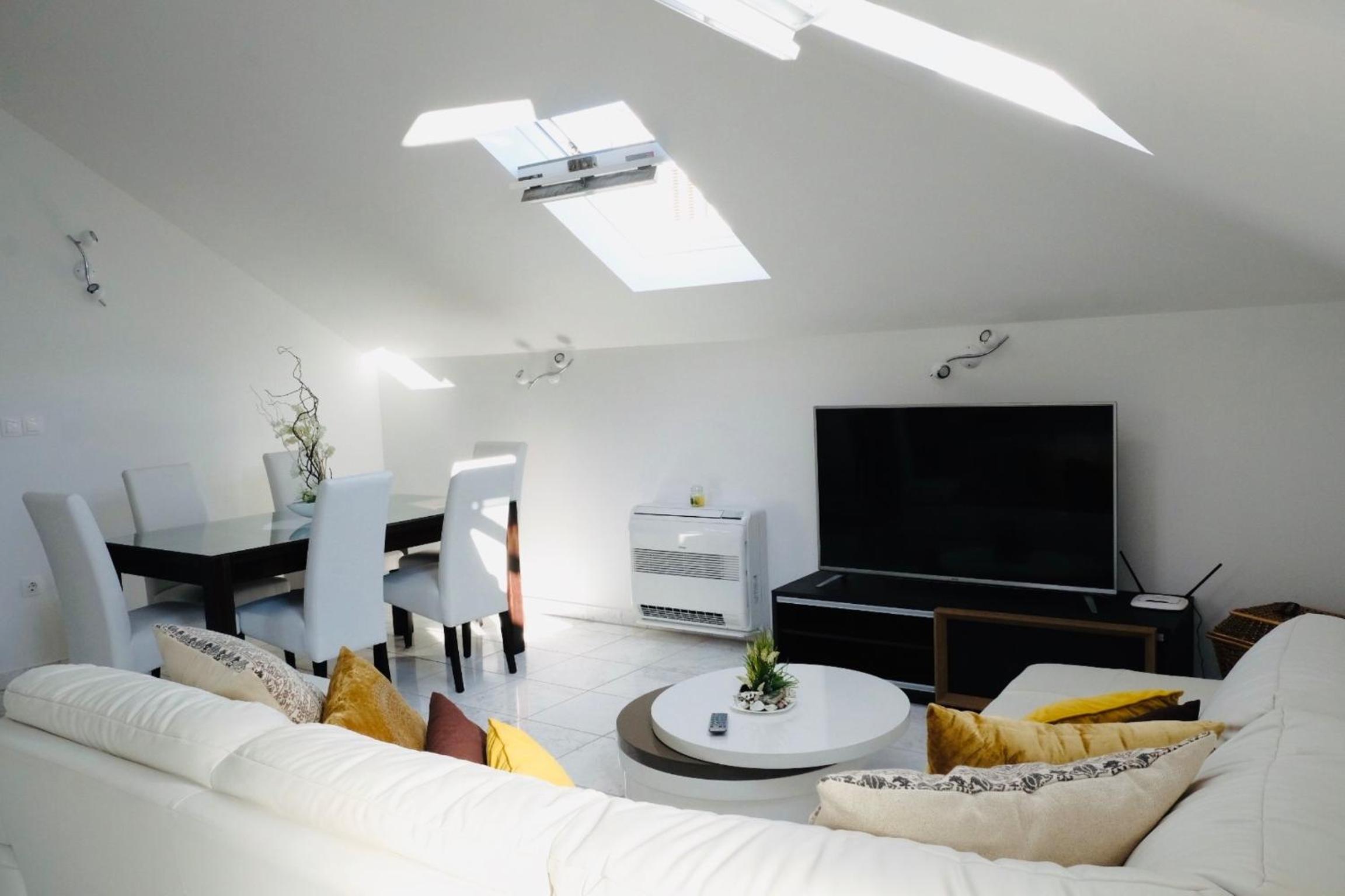 Two-Bedroom Apartment with Terrace photo 2