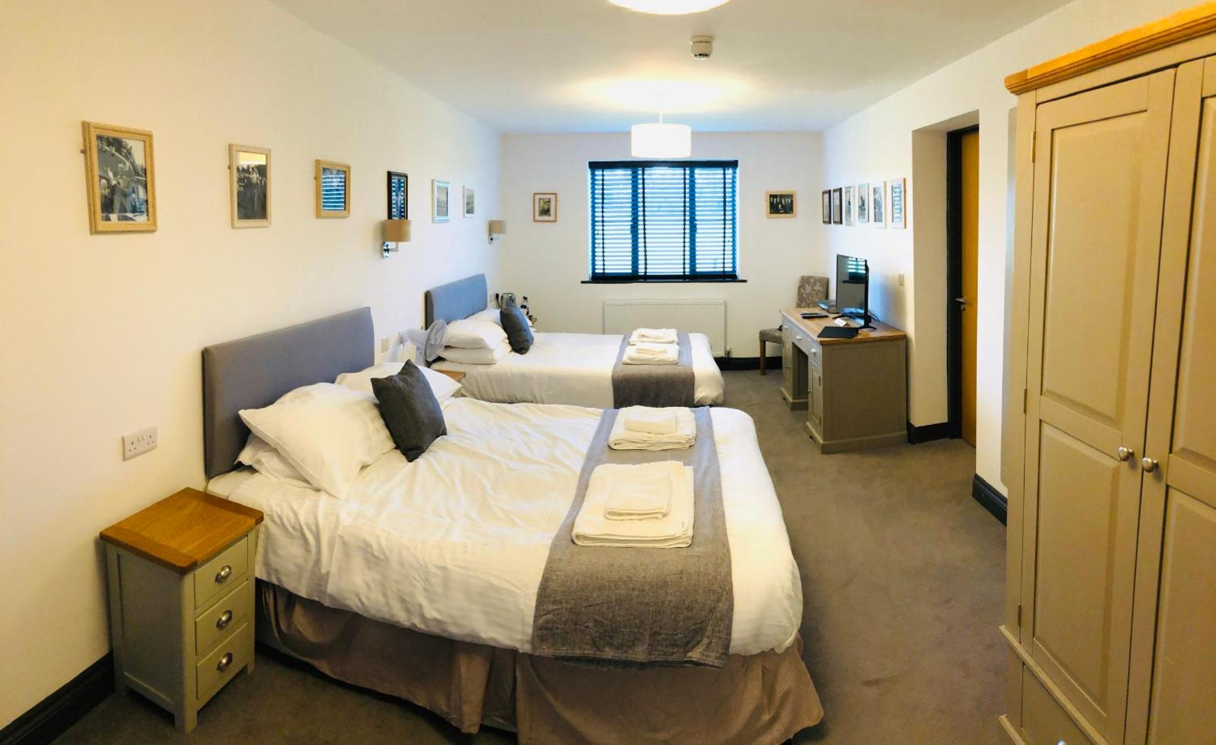 Standard Double or Twin Room photo 1
