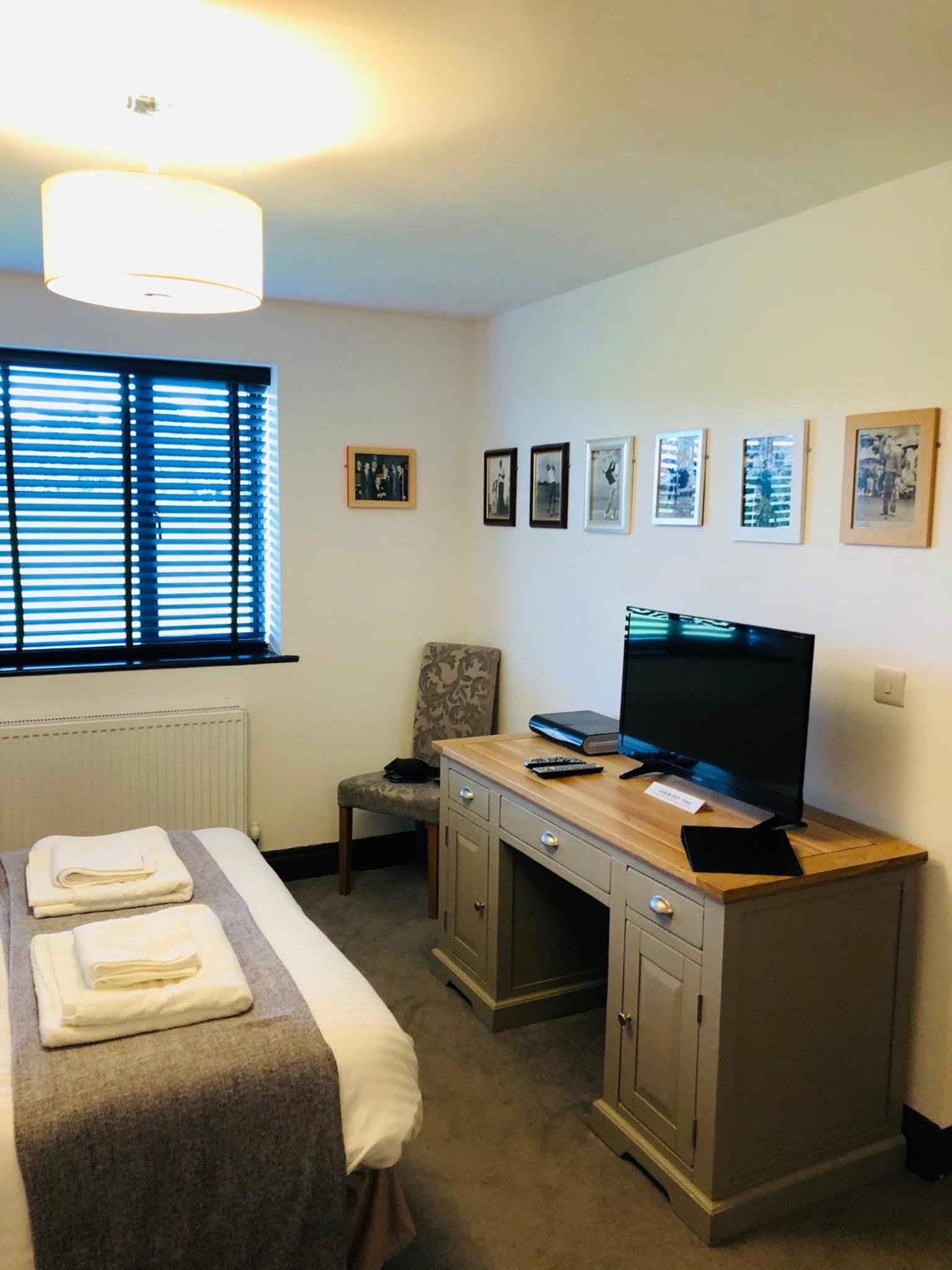 Superior Double or Twin Room - Photo 2