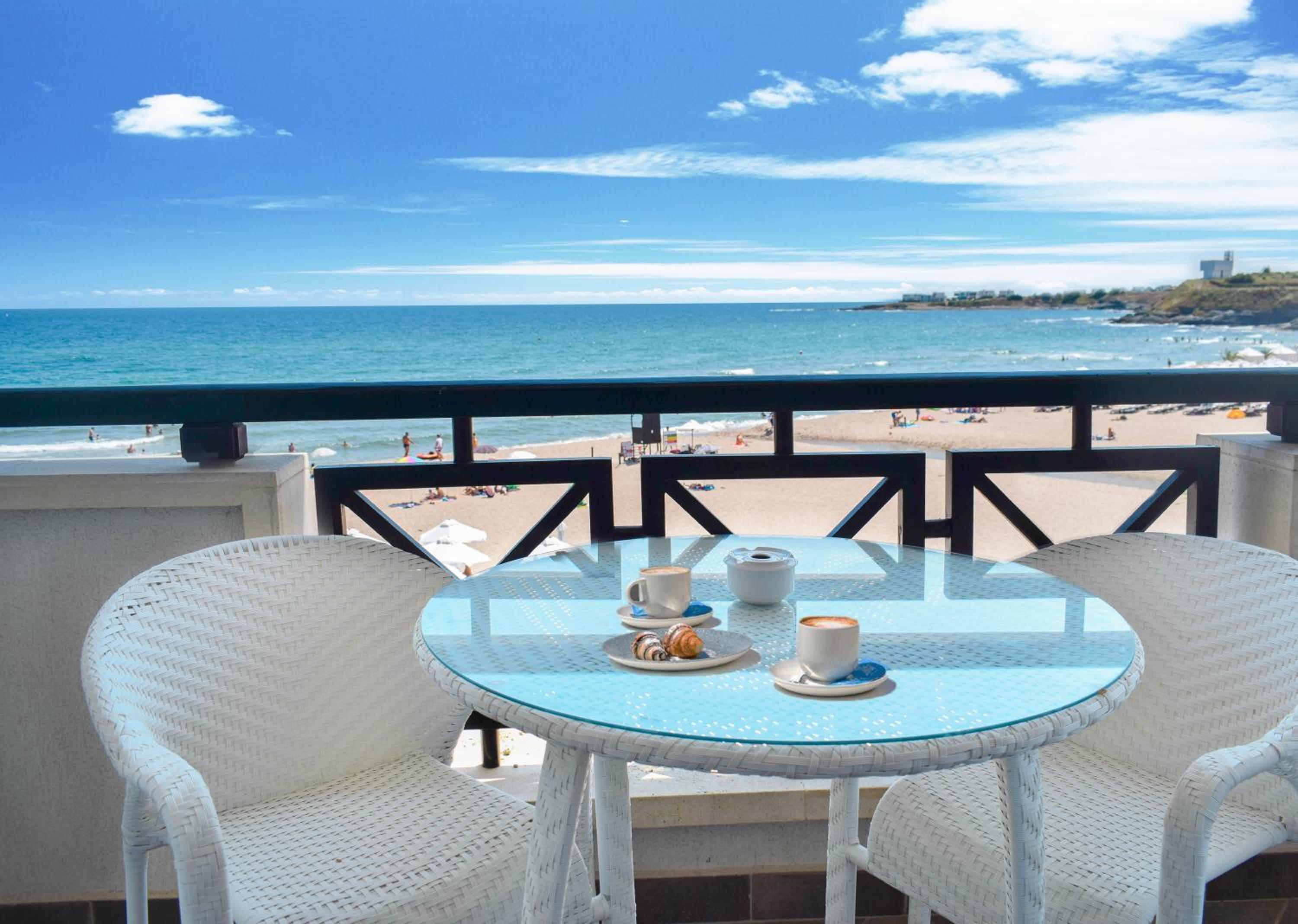 Double Room with Balcony and Sea View photo 2