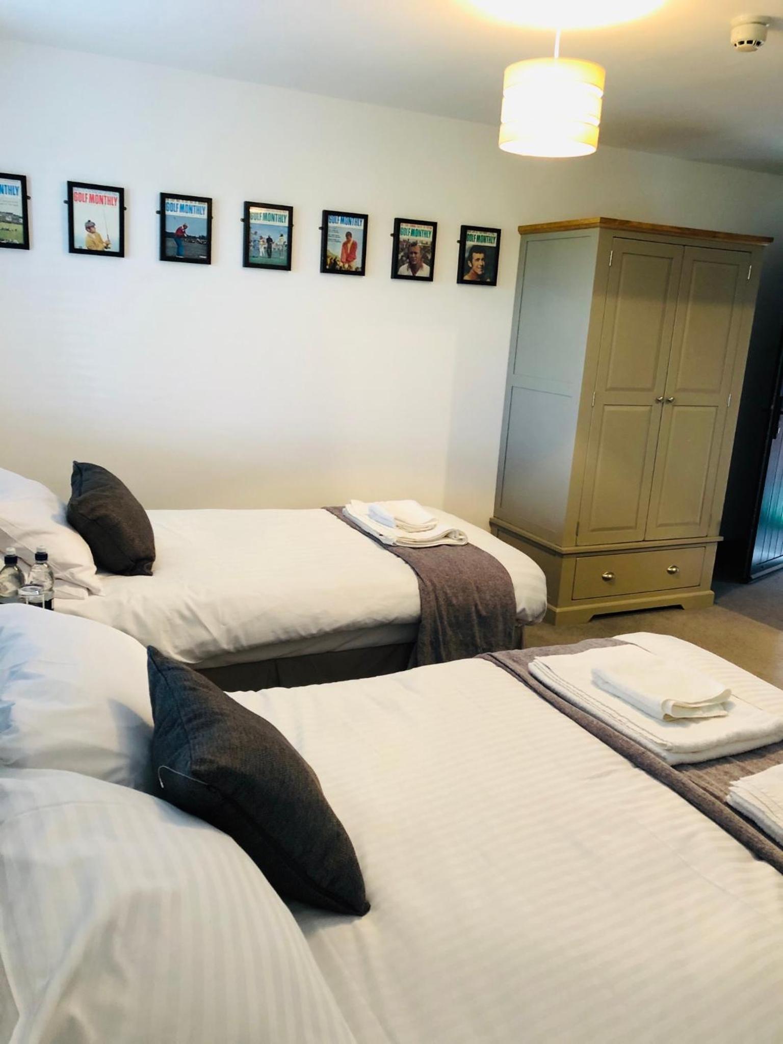 Double or Twin Room photo 1