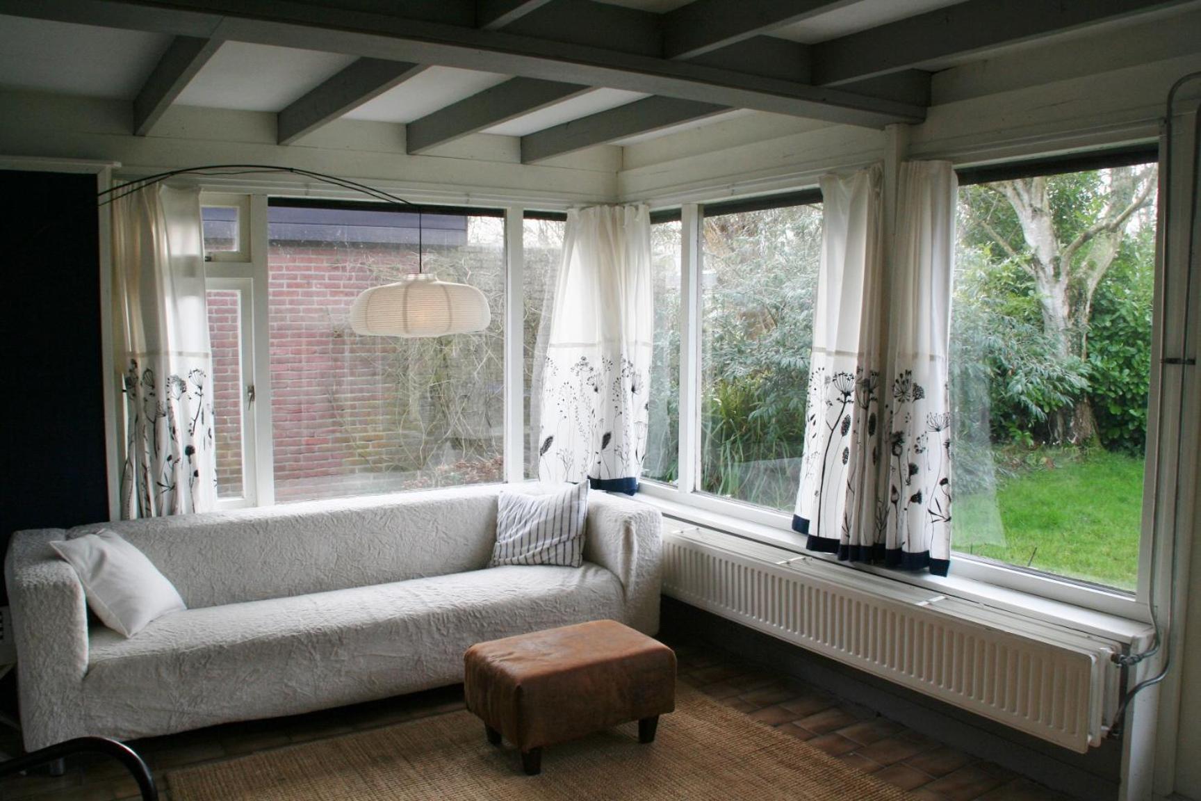Three-Bedroom House photo 3