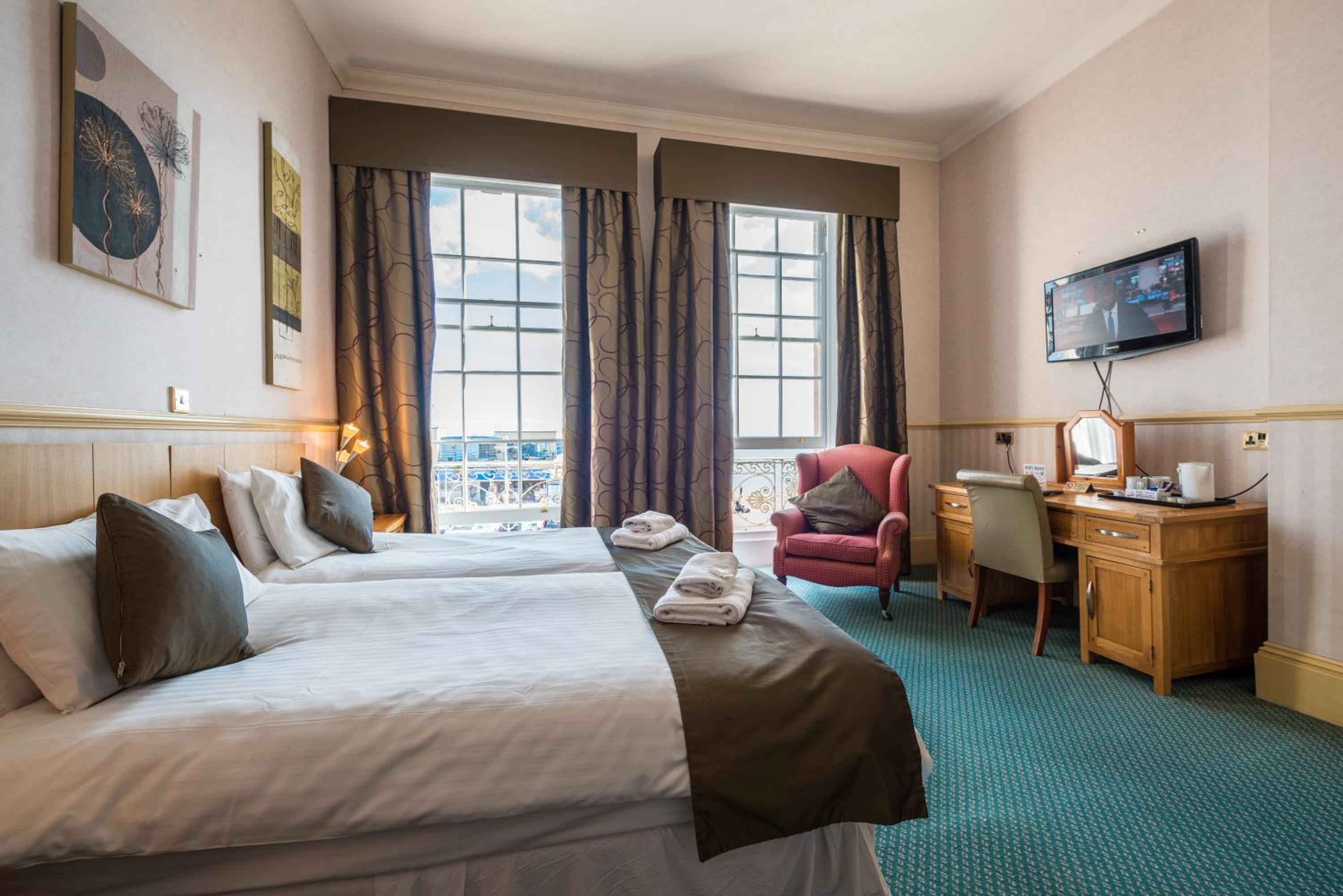 Twin Room with Sea View