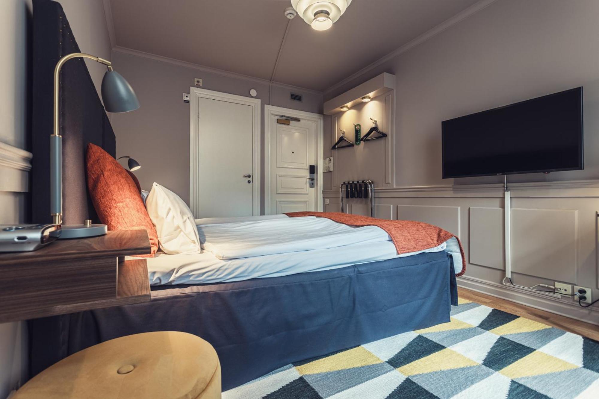 Standard Double Room - Photo 2