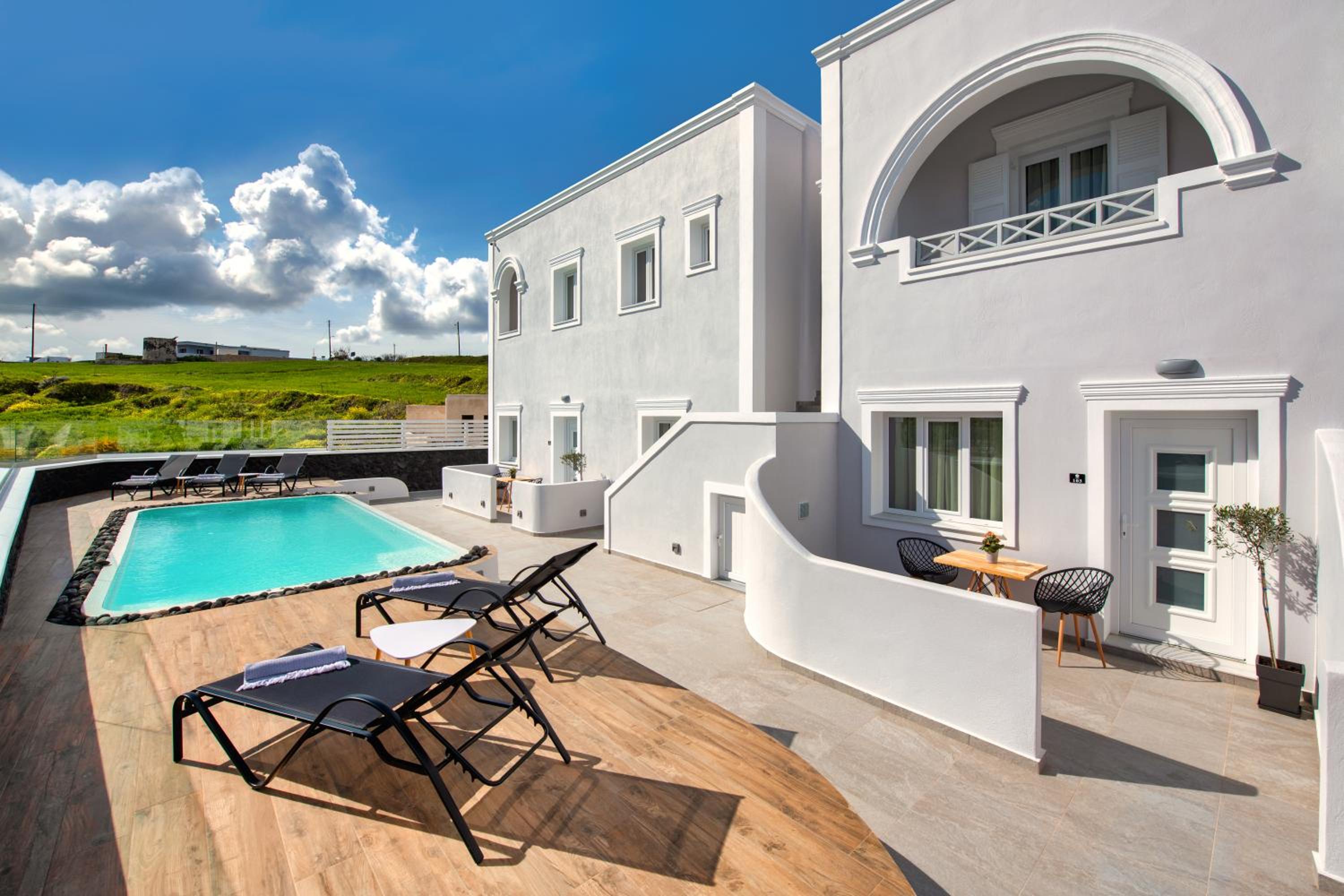 Superior Suite with Outdoor Hot Tub photo 3