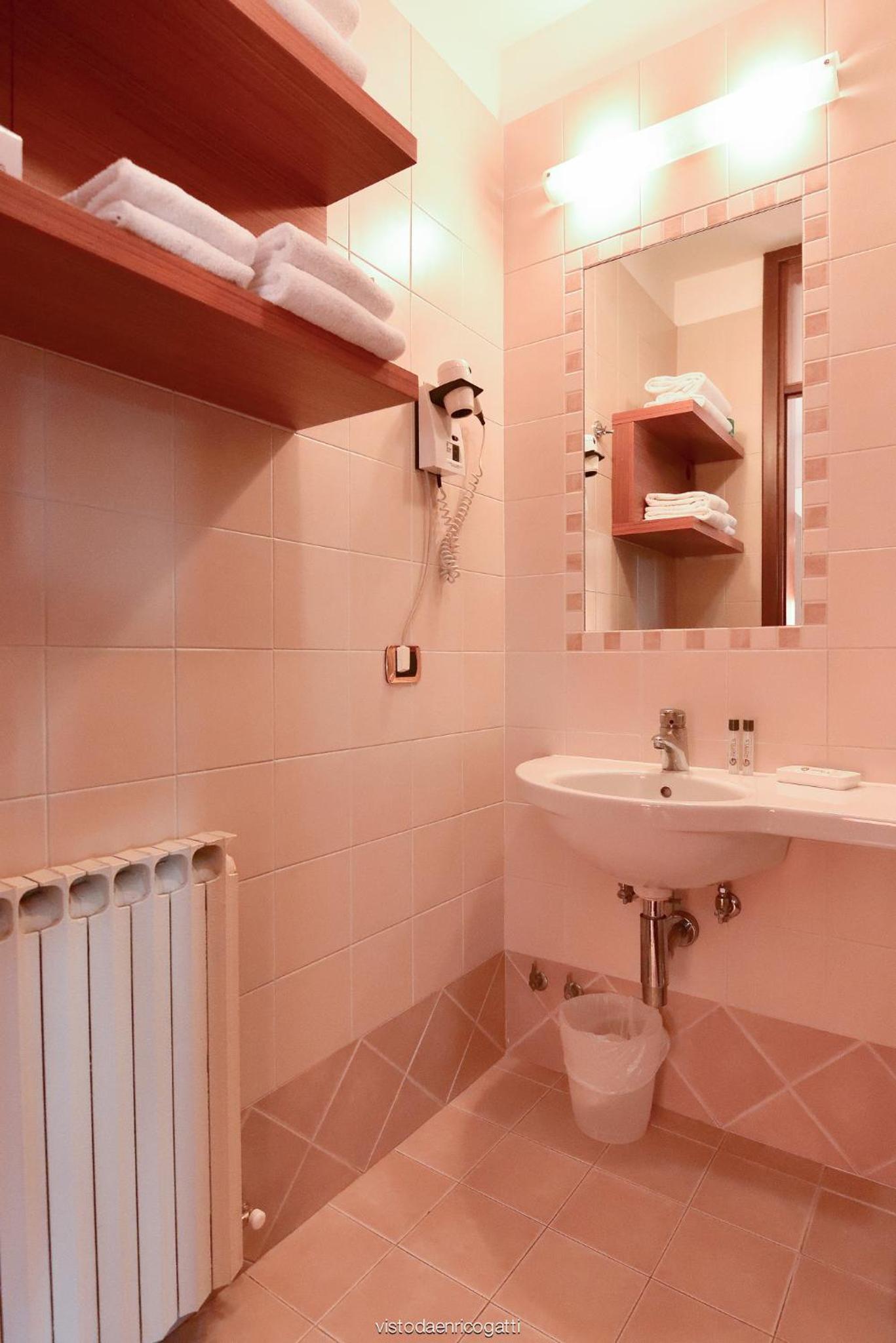 Triple Room - Photo 8
