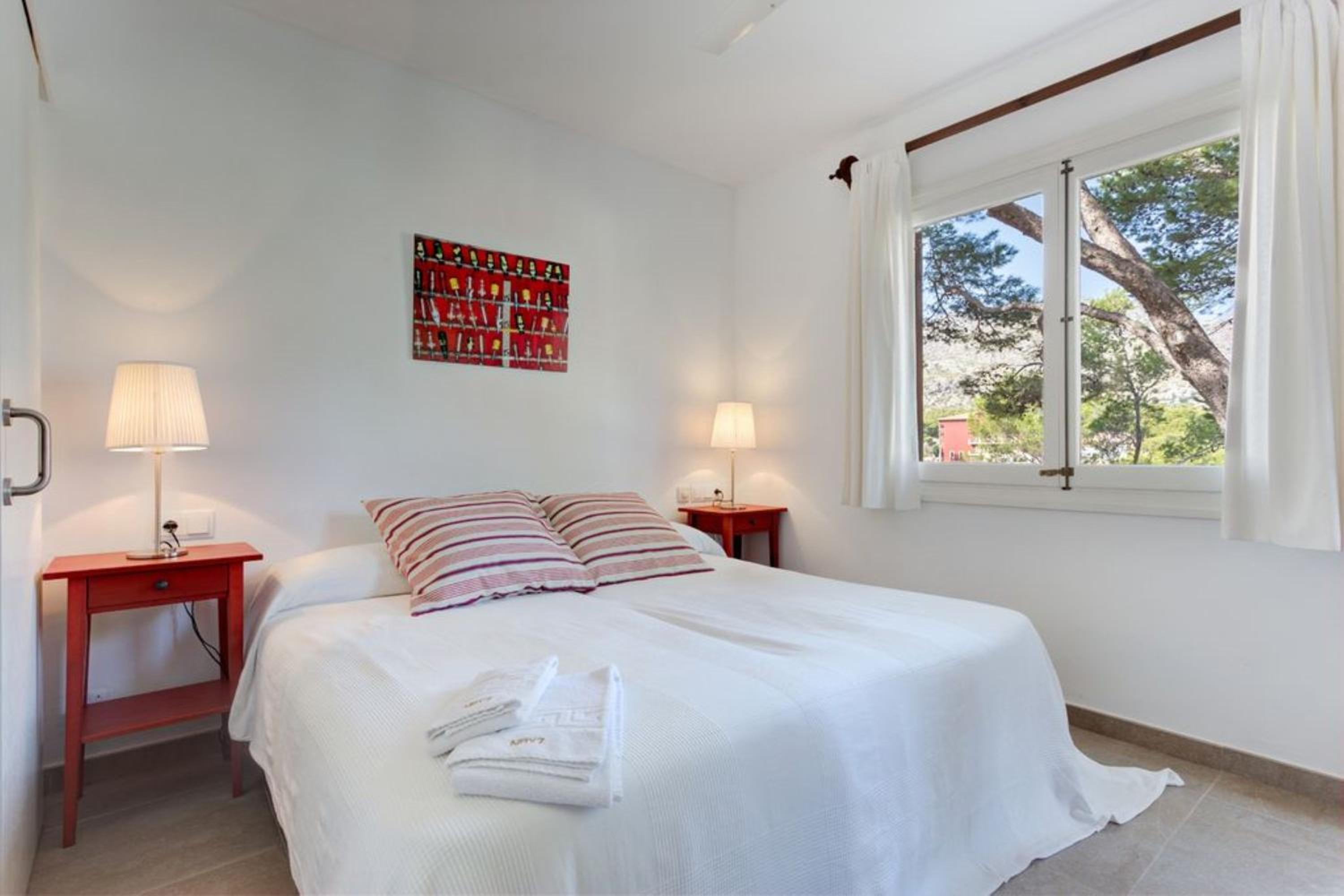 Three-Bedroom Premium Apartment with Balcony photo 2