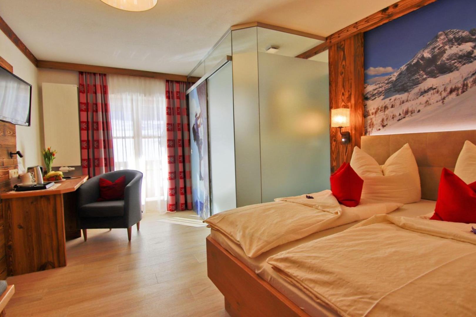 Double Room with Balcony photo 1