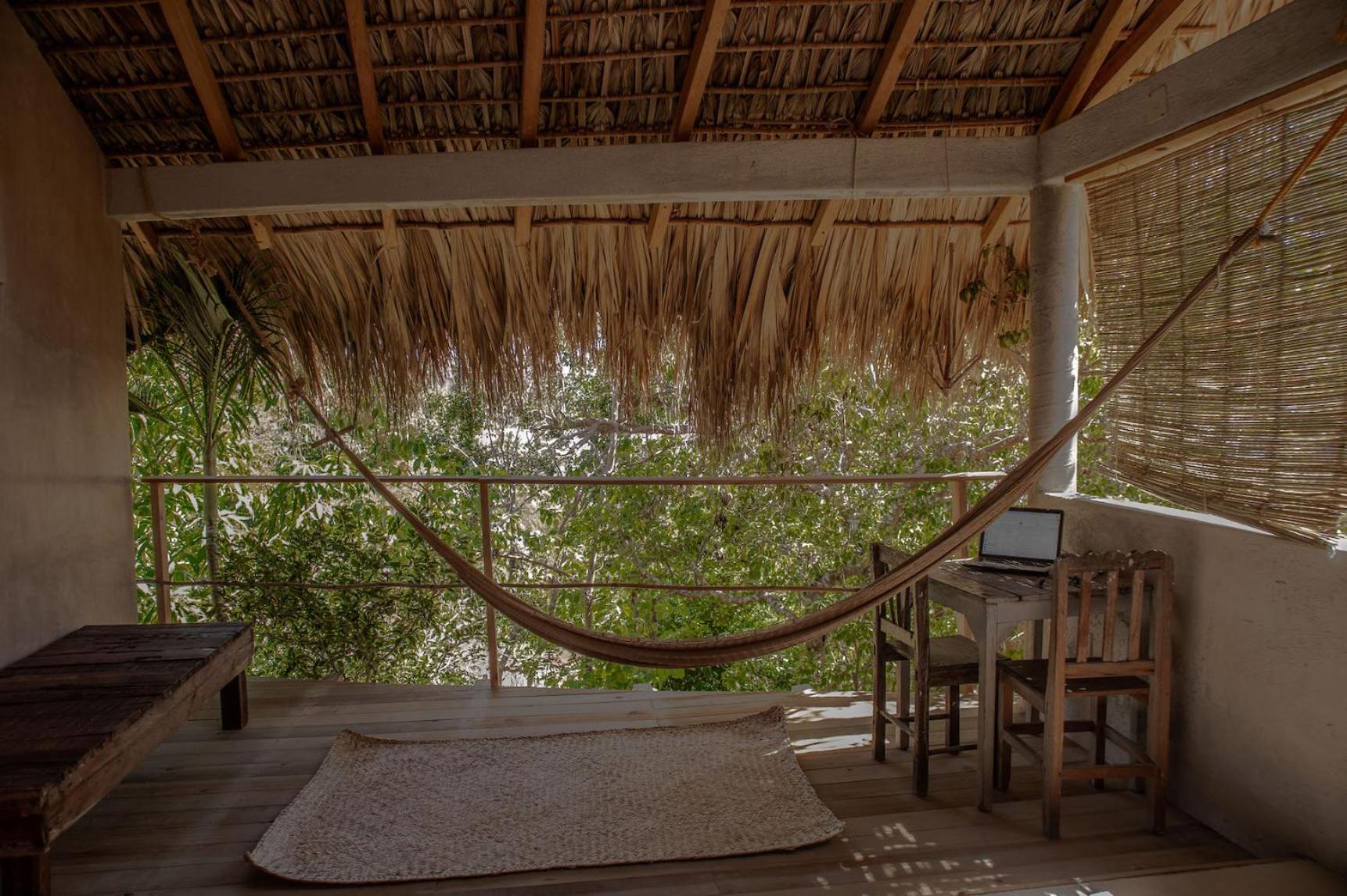 Deluxe Double Room with Balcony and Sea View - Photo 30