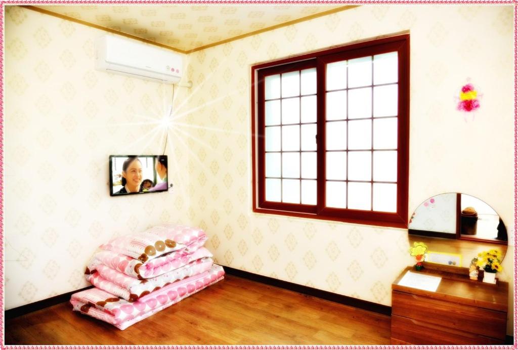 Family Studio - Photo 12