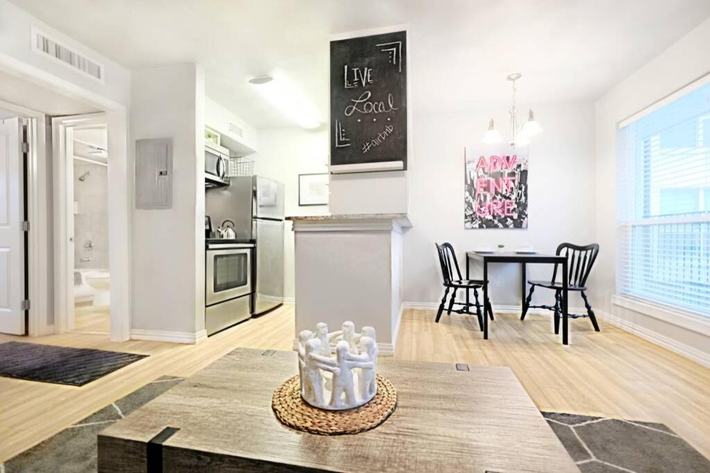 One-Bedroom Apartment - Photo 15