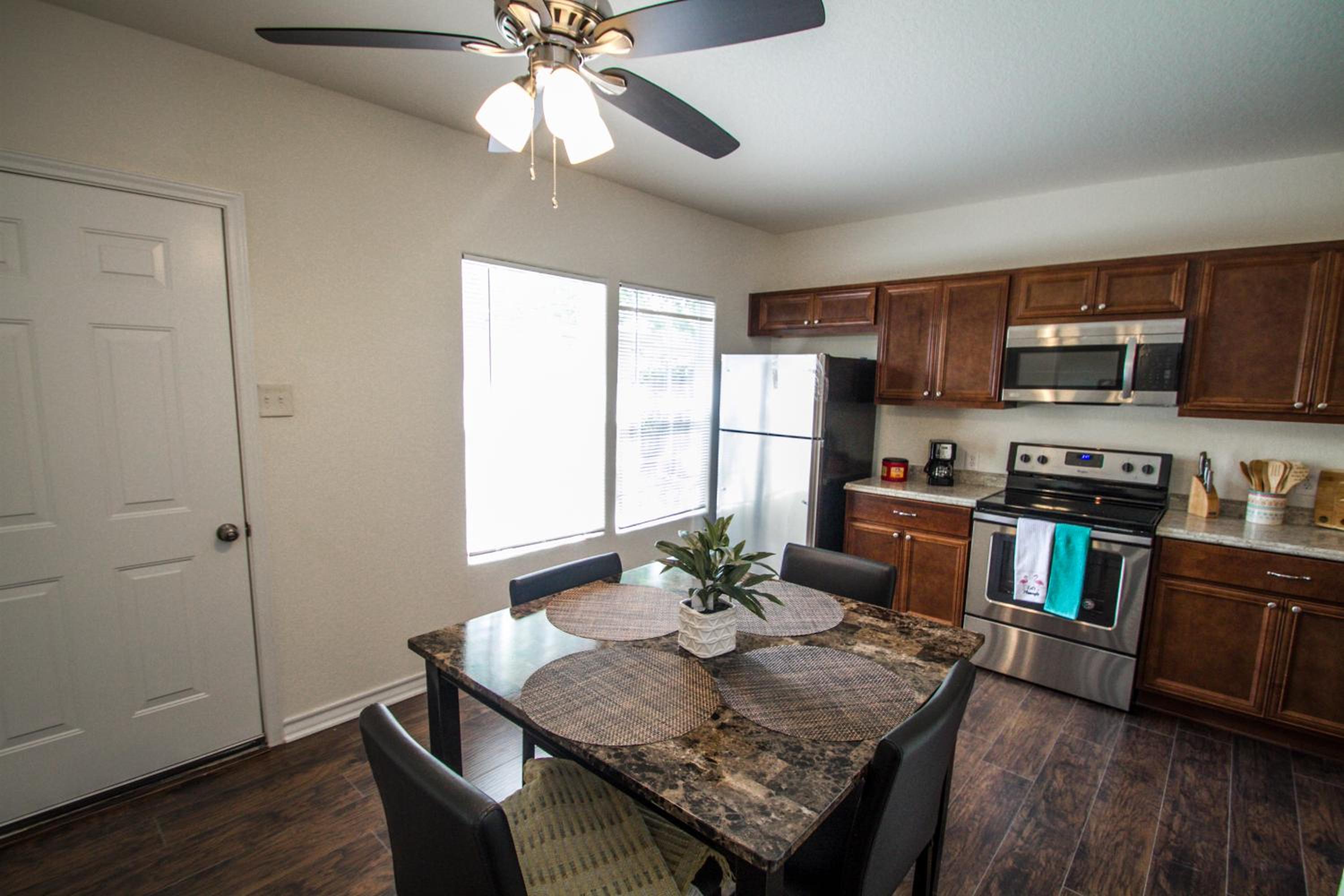 Two-Bedroom Apartment - Photo 18