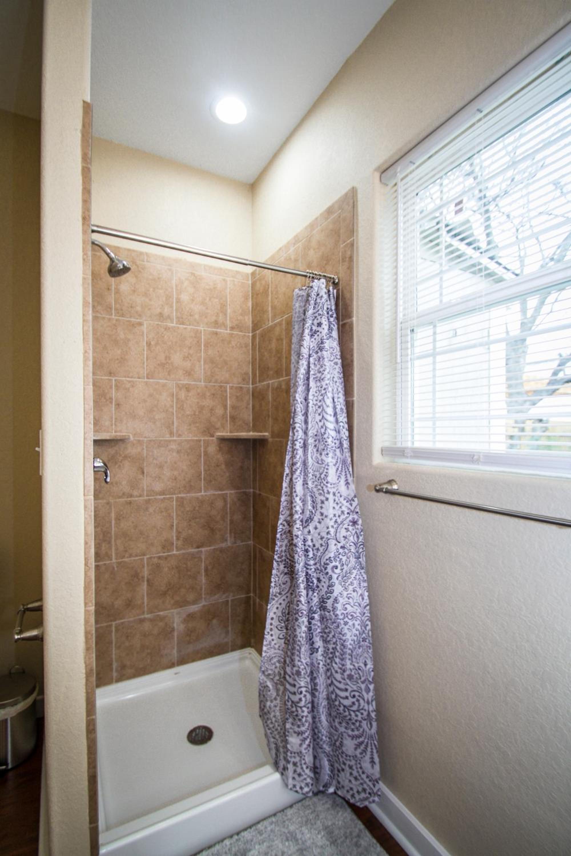 Two-Bedroom Apartment - Photo 14