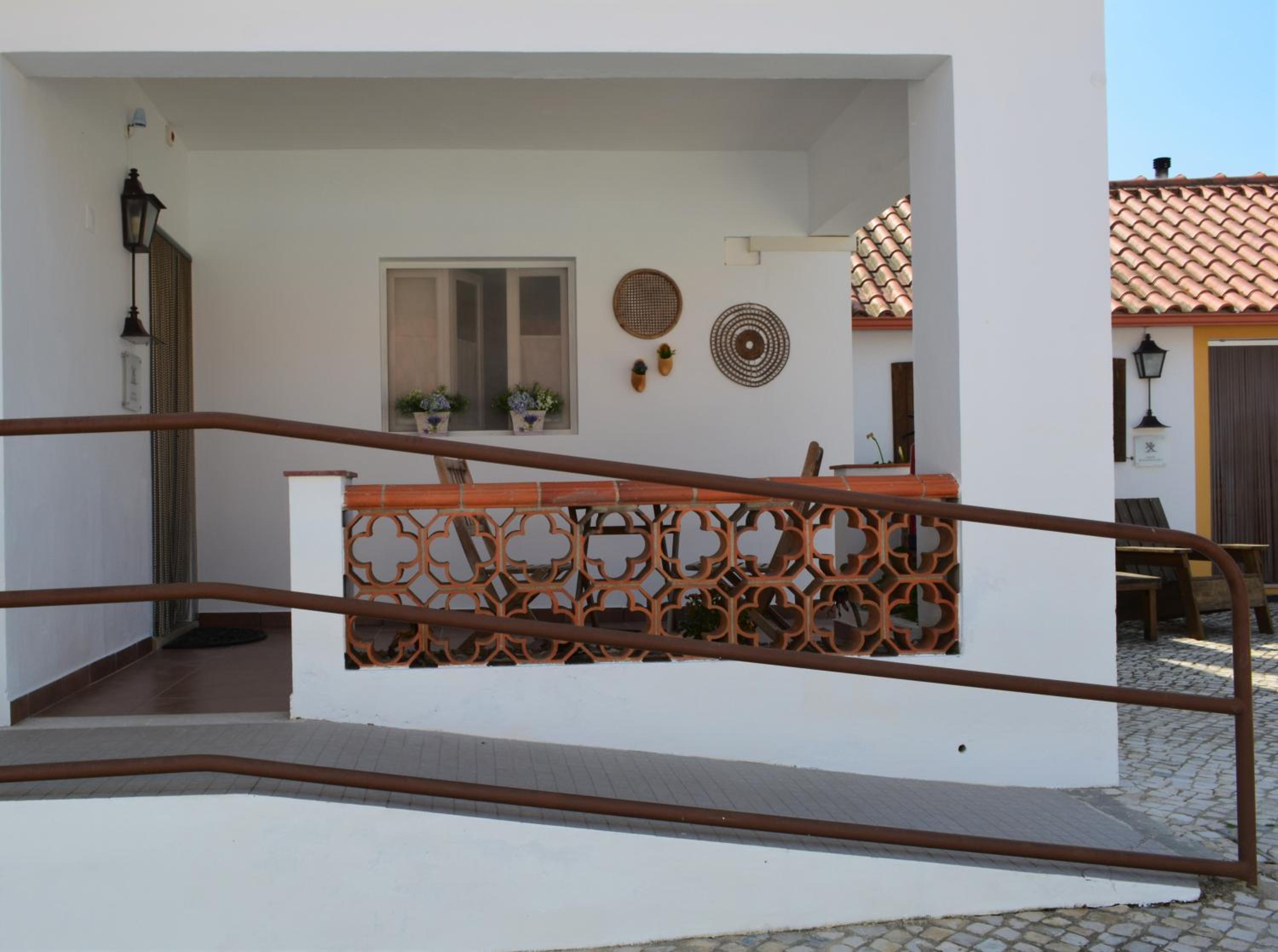 Three-Bedroom House photo 2