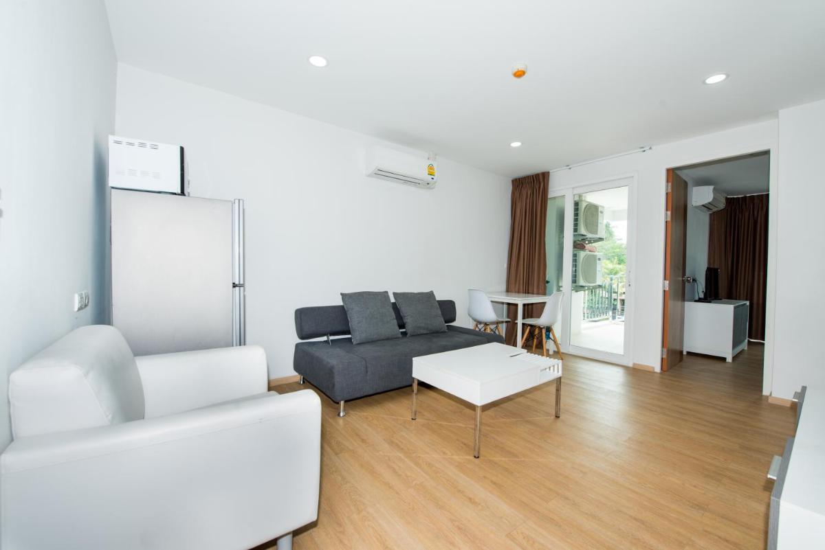 Apartment photo 3