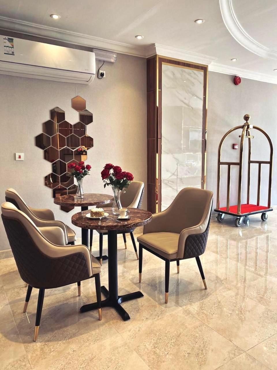 Superior Suite - Photo 4