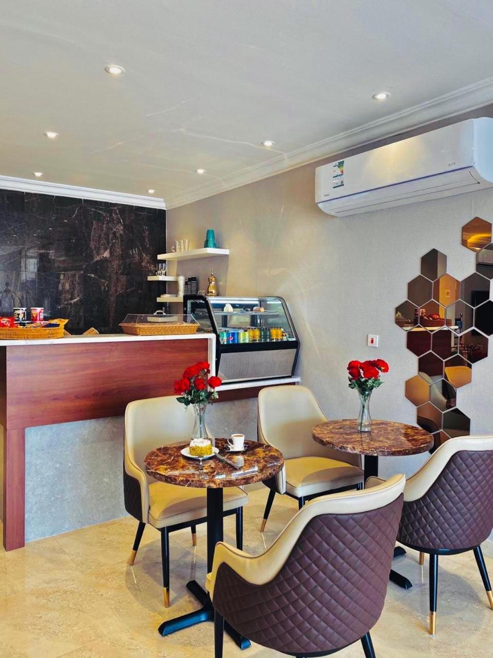 Superior Suite - Photo 3